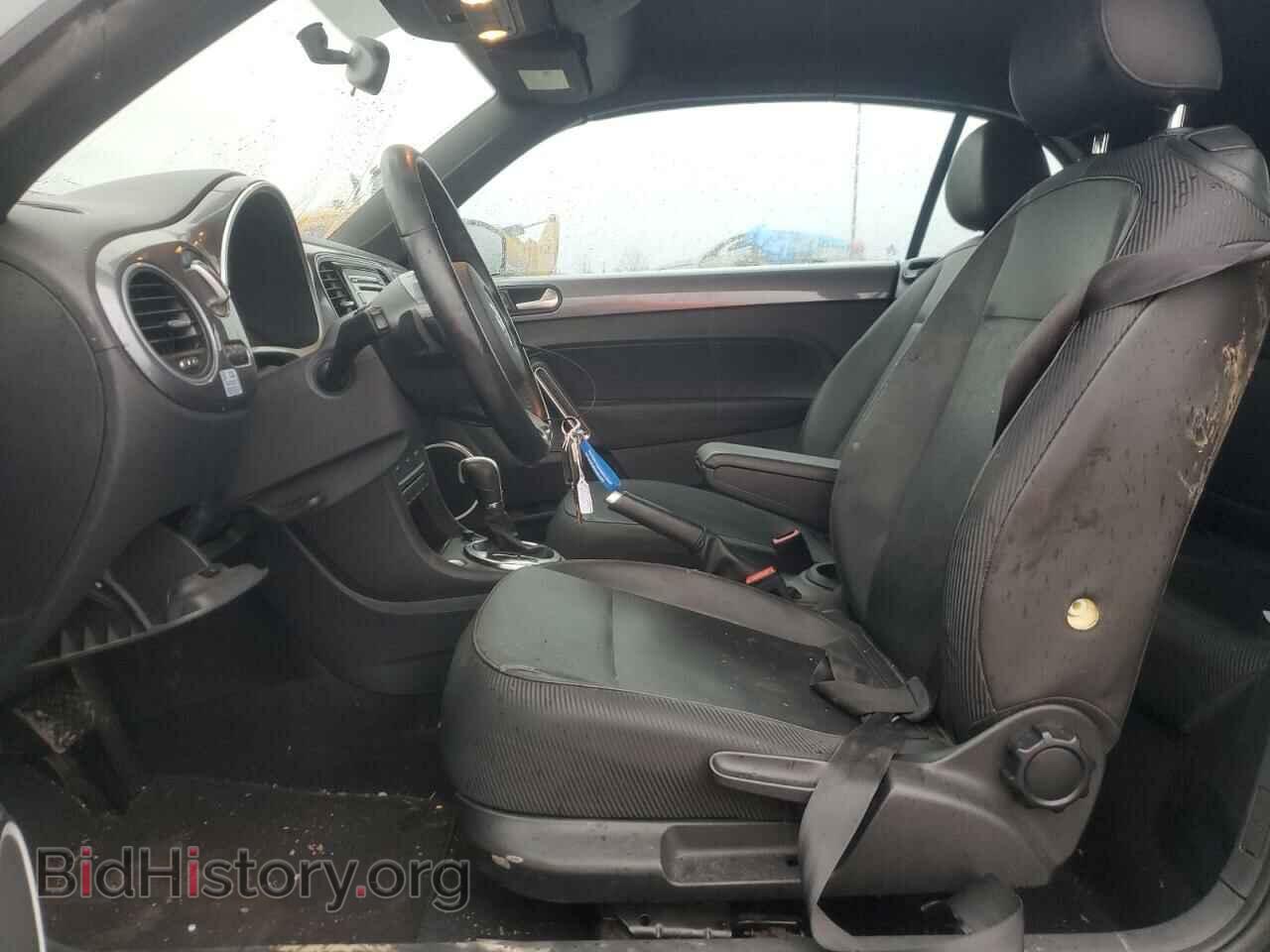 2013 VOLKSWAGEN BEETLE - VIN: 3VW5L7AT5DM816717 - Фото 7