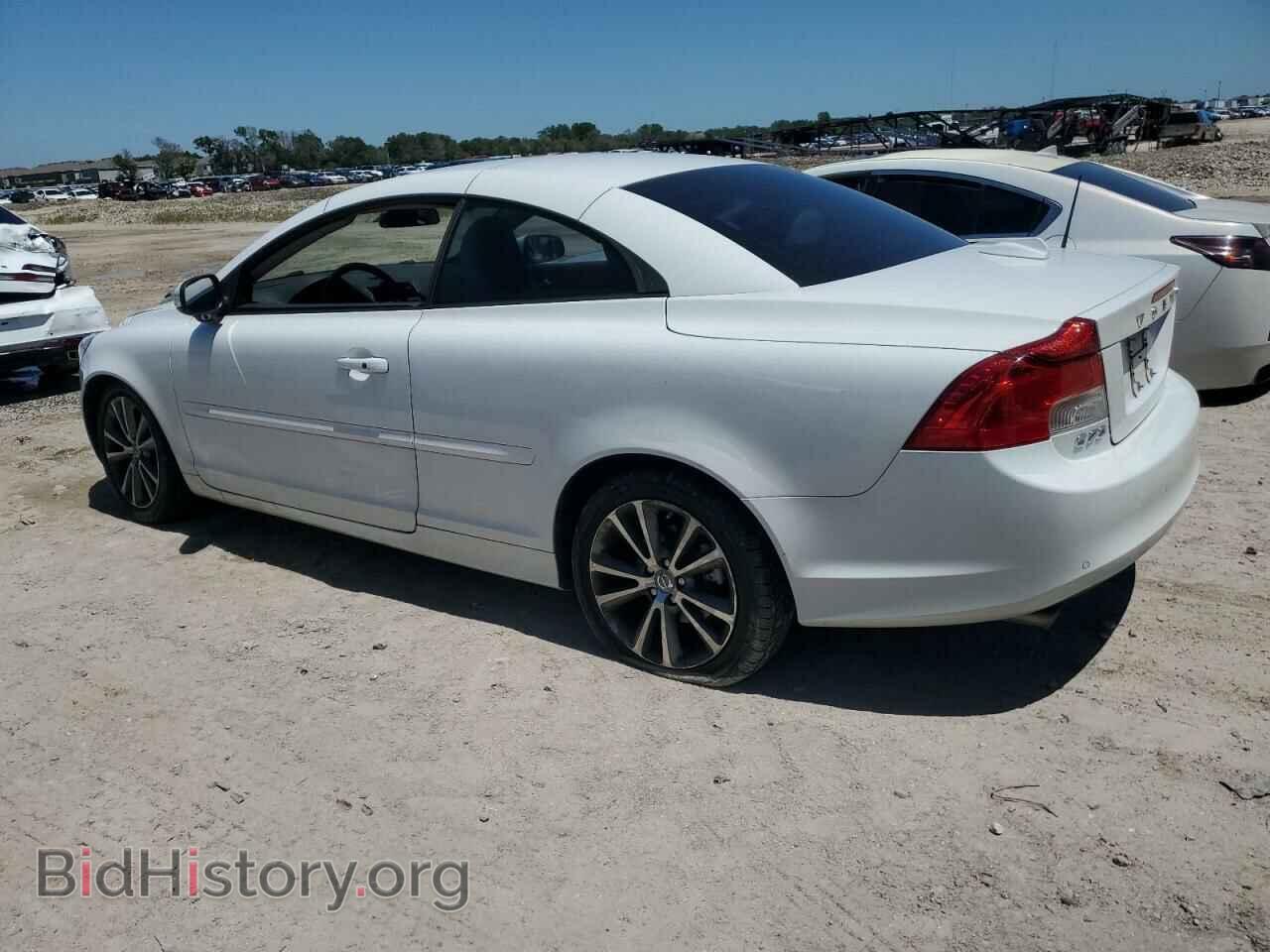2012 VOLVO C70 - VIN: YV1672MC5CJ123596 - Фото 2
