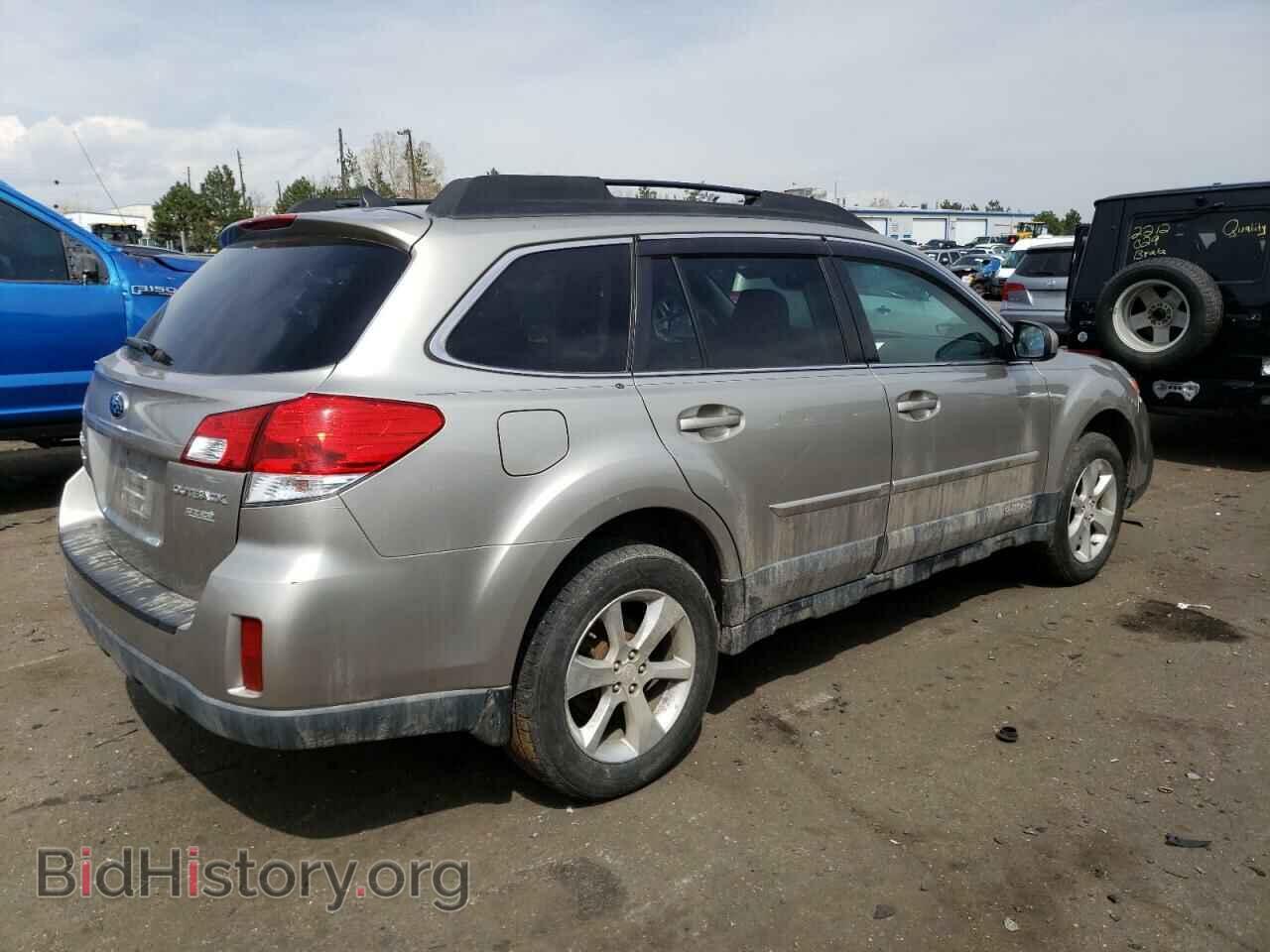 2014 SUBARU OUTBACK - VIN: 4S4BRBLCXE3254977 - Photo 3