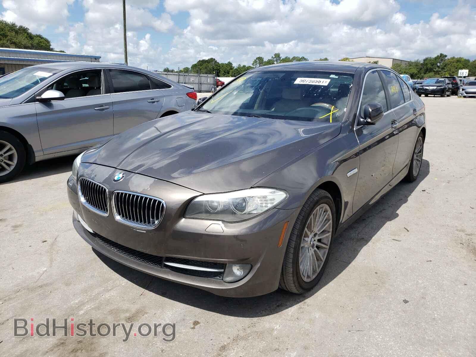 2011 BMW 5 SERIES - VIN: WBAFR7C57BC607348 - Фото 2