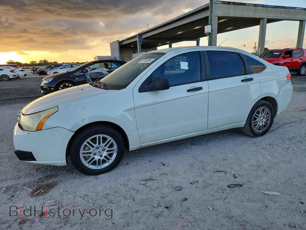 Photo 1FAHP3FN7BW137297 - FORD FOCUS 2011