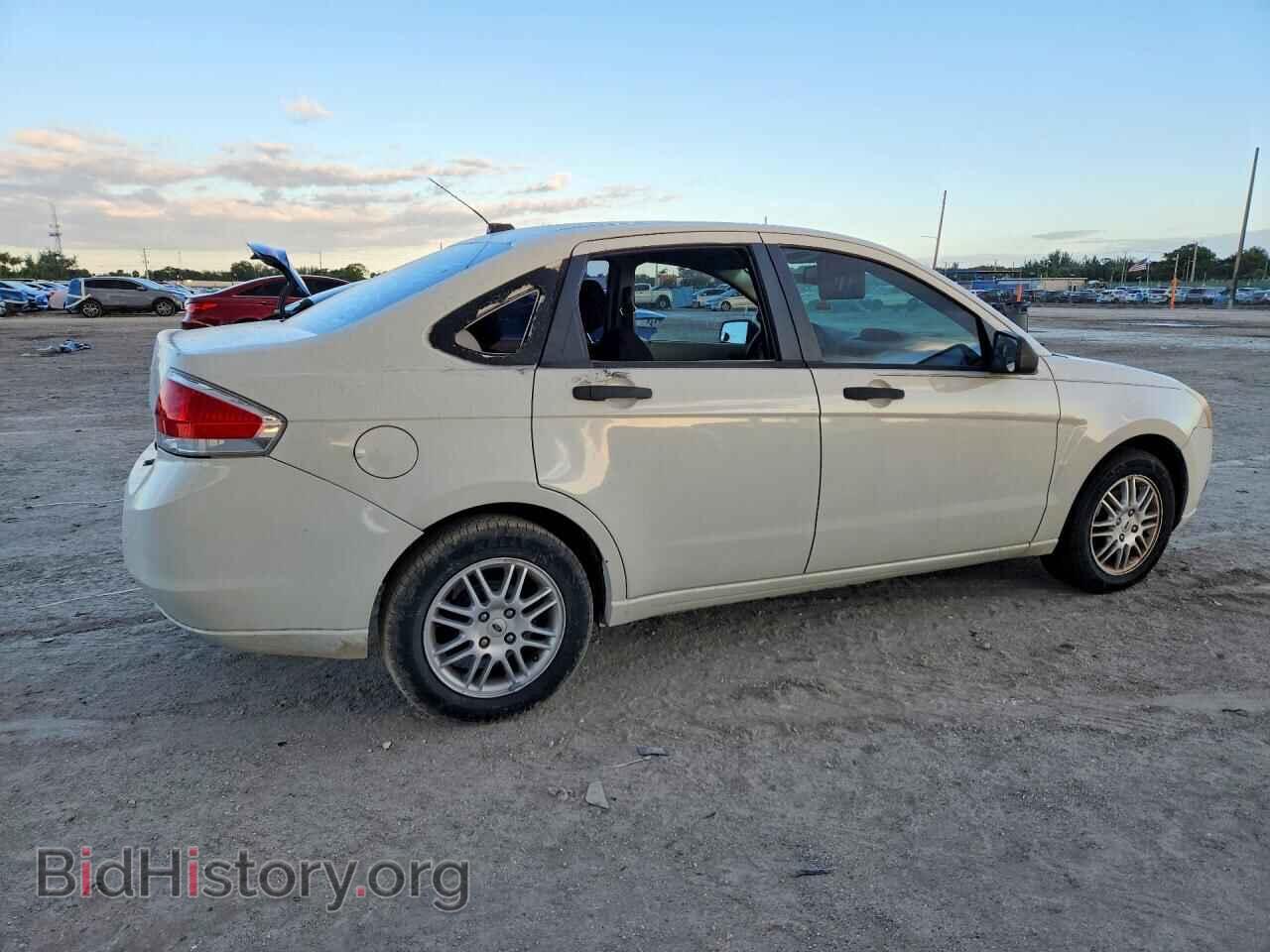 2011 FORD FOCUS - VIN: 1FAHP3FN7BW137297 - Photo 3