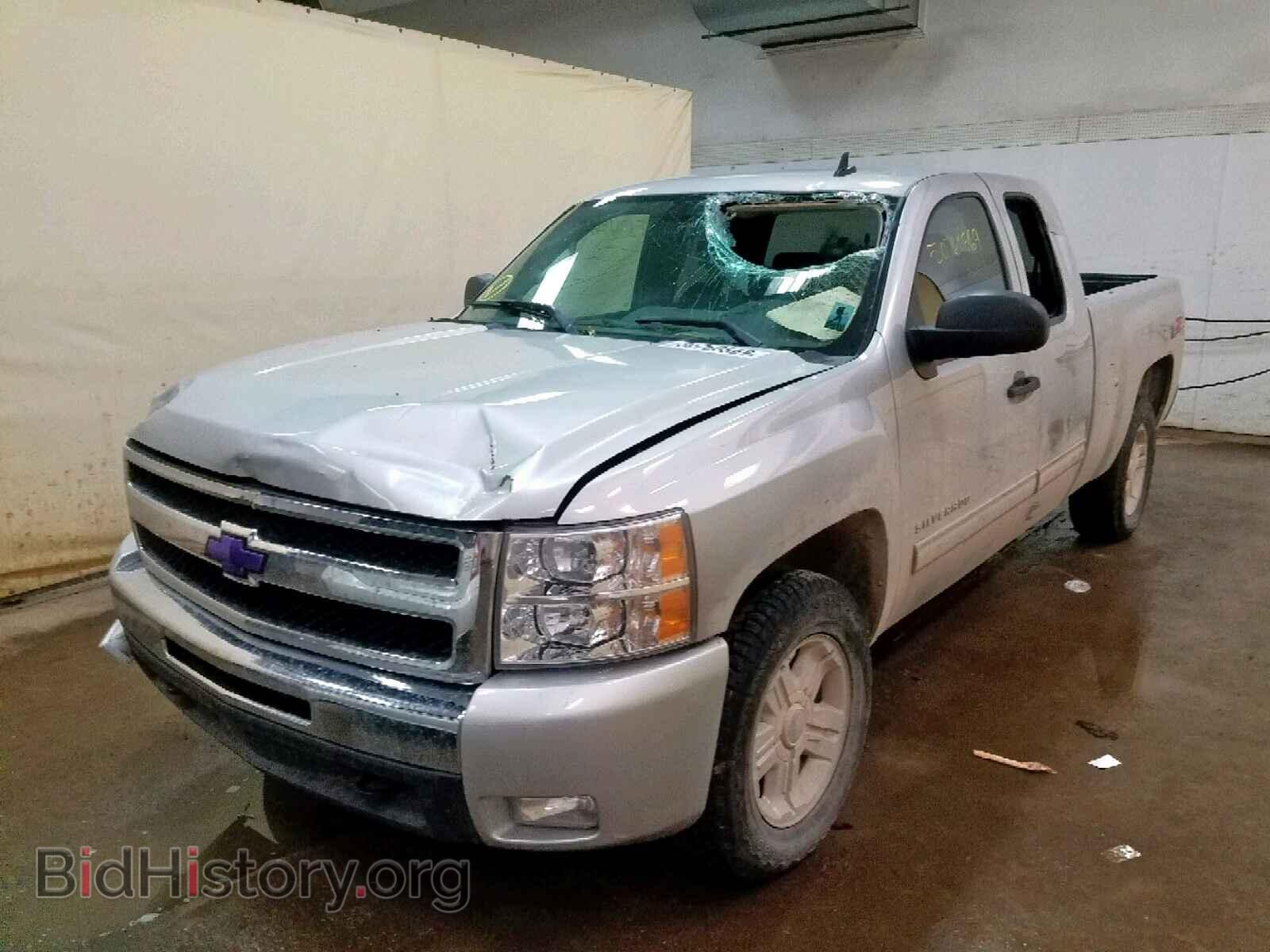 2011 CHEVROLET SILVERADO - VIN: 1GCRKSE38BZ148010 - Фото 2