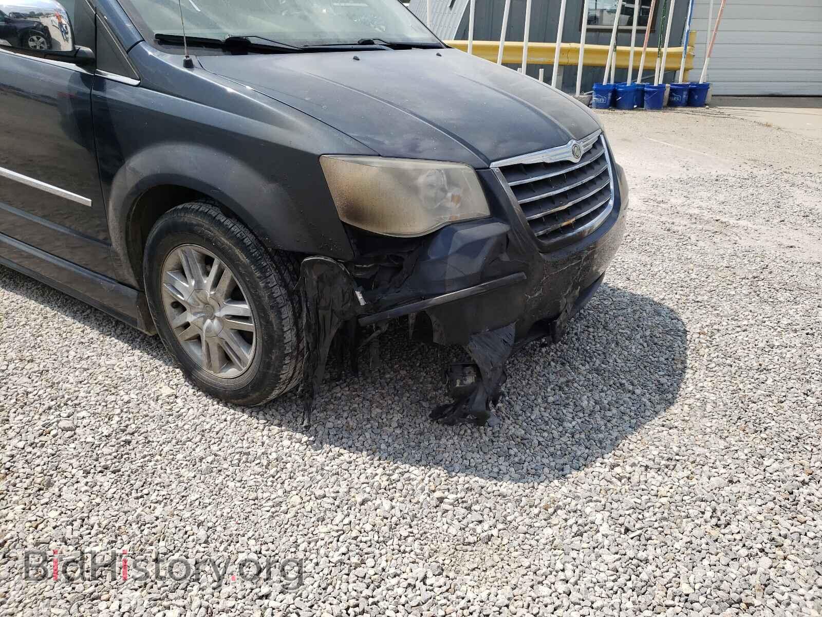 2008 CHRYSLER MINIVAN - VIN: 2A8HR64X08R811746 - Фото 9