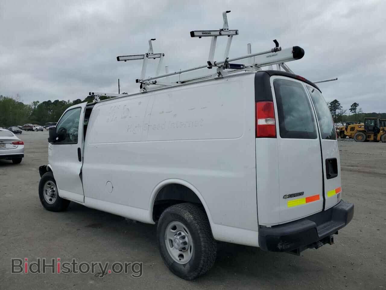 2017 CHEVROLET EXPRESS - VIN: 1GCWGAFF6H1249528 - Фото 2