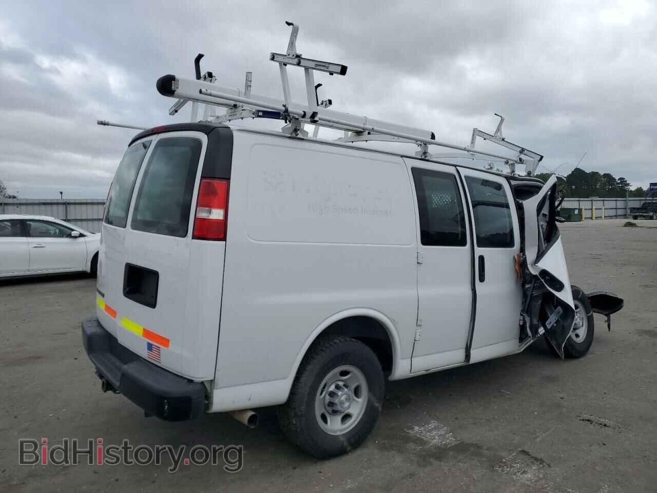 2017 CHEVROLET EXPRESS - VIN: 1GCWGAFF6H1249528 - Фото 3