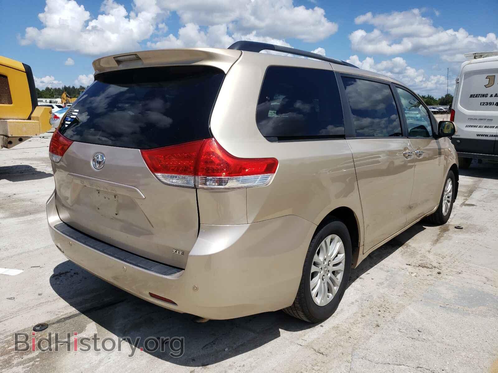 2013 TOYOTA SIENNA - VIN: 5TDYK3DC8DS298982 - Фото 4