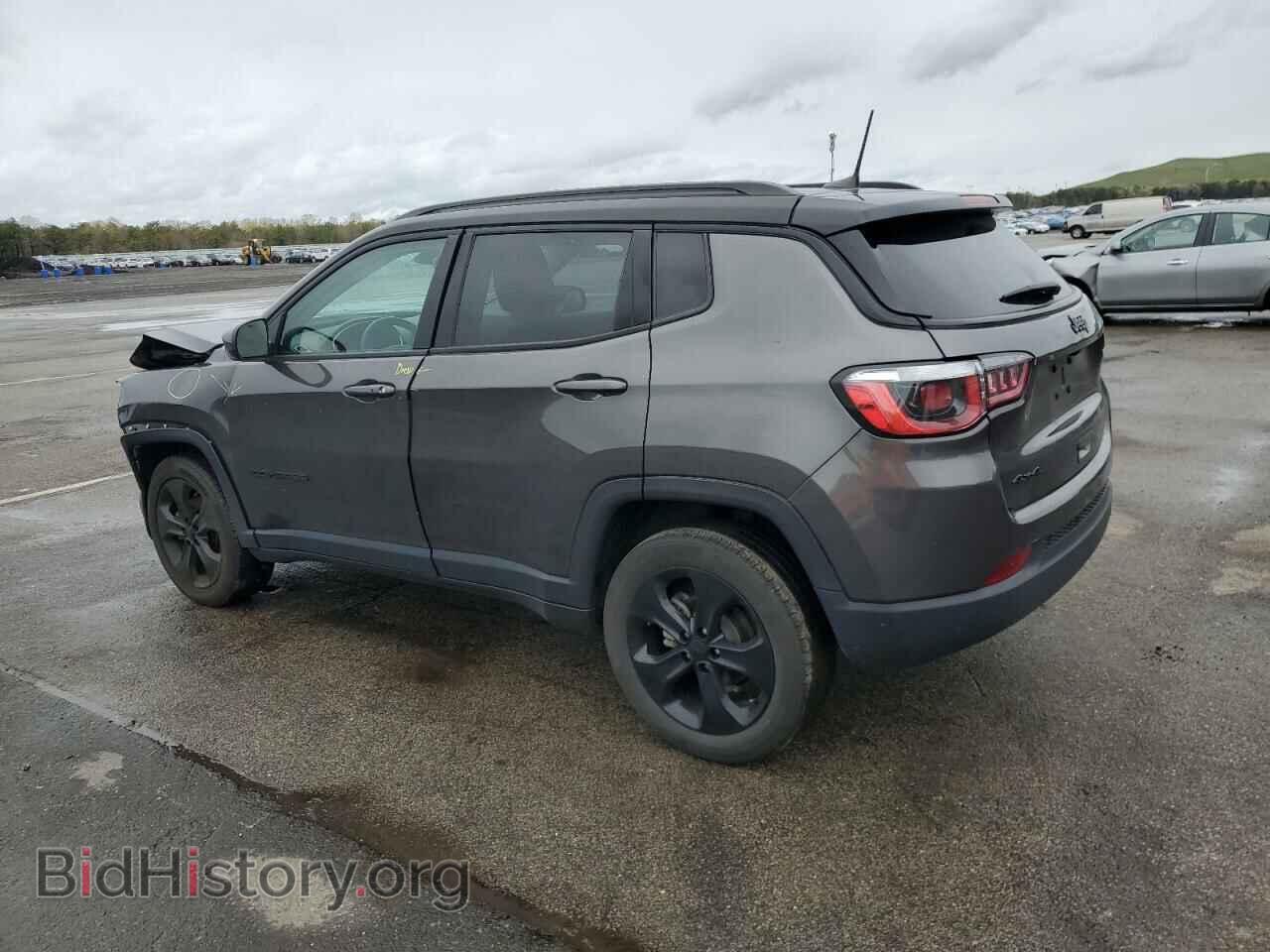 2019 JEEP COMPASS - VIN: 3C4NJDBB0KT599206 - Photo 2