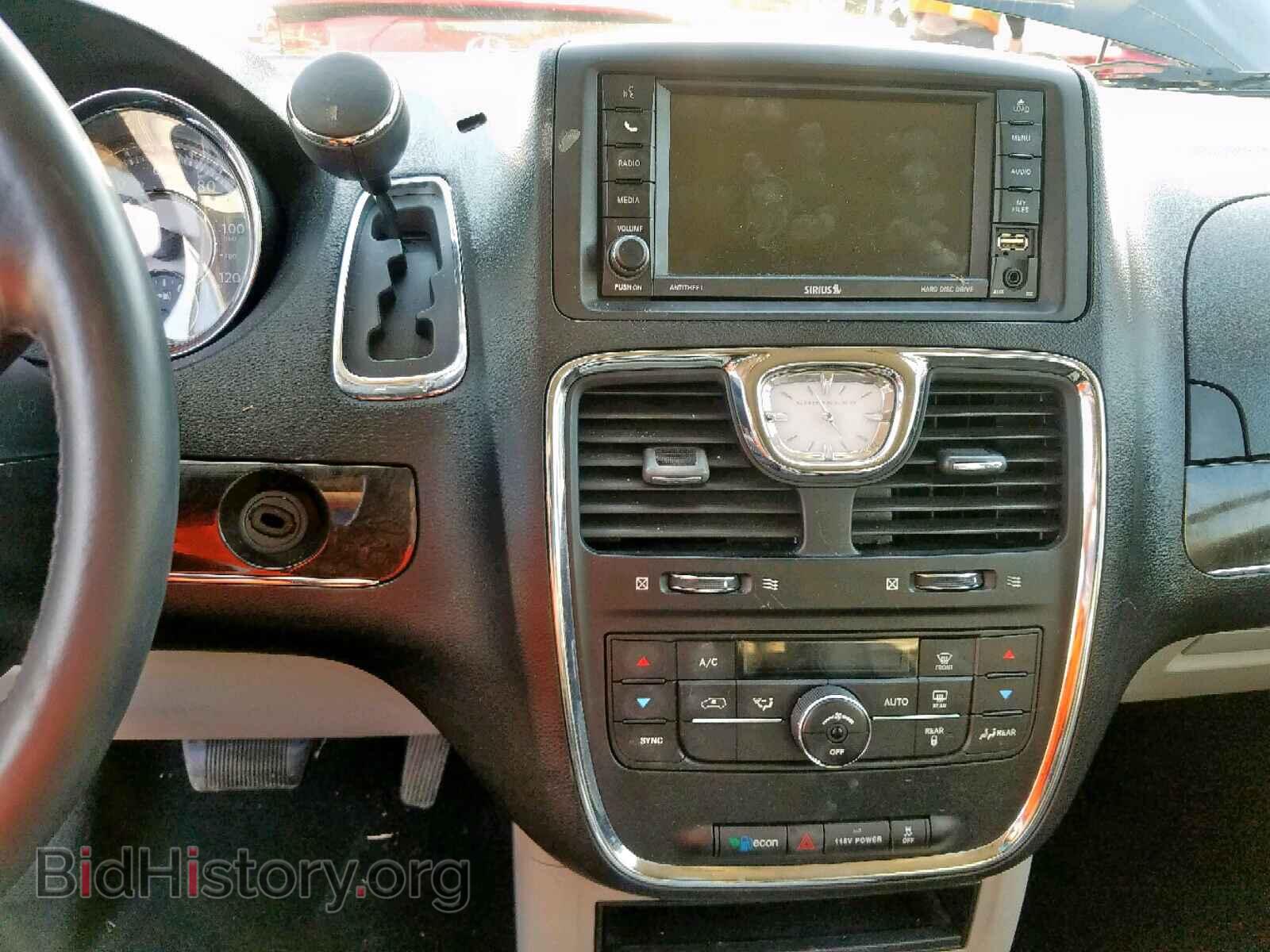 2014 CHRYSLER TOWN & COU - VIN: 2C4RC1BG4ER438273 - Фото 9