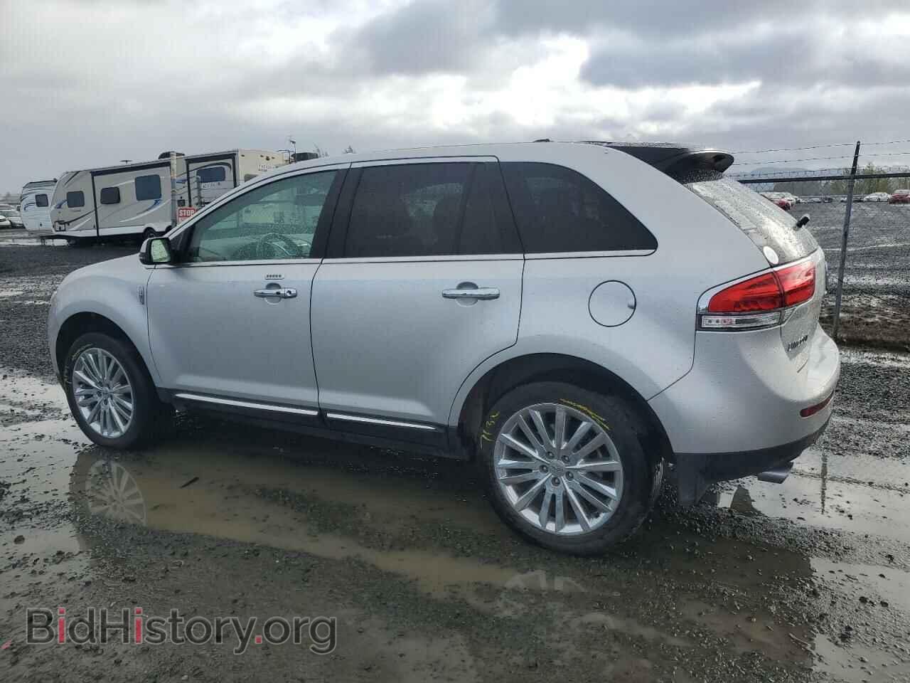 2014 LINCOLN MKX - VIN: 2LMDJ8JK2EBL05602 - Photo 2