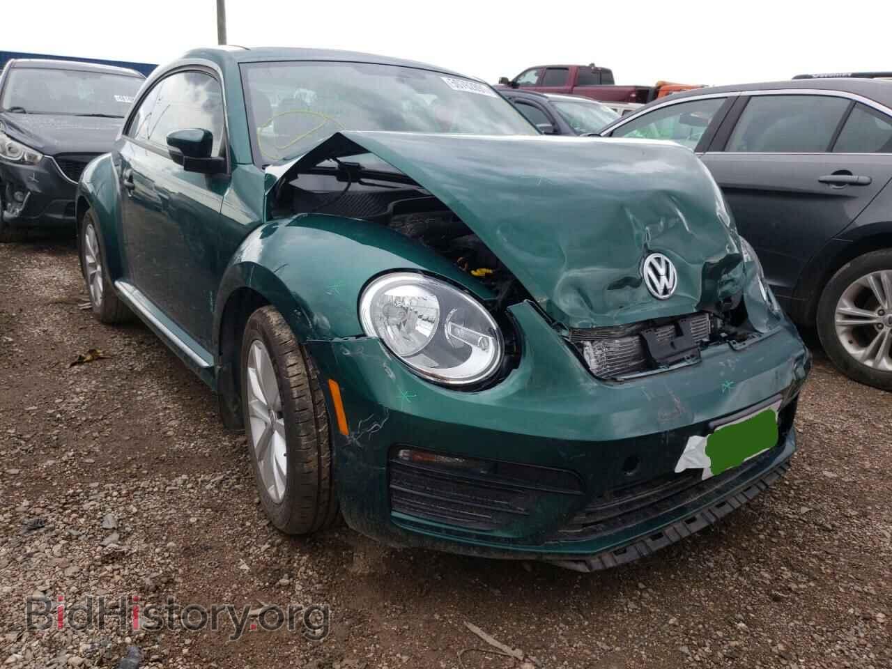 Photo 3VWF17AT3HM629413 - VOLKSWAGEN BEETLE 2017