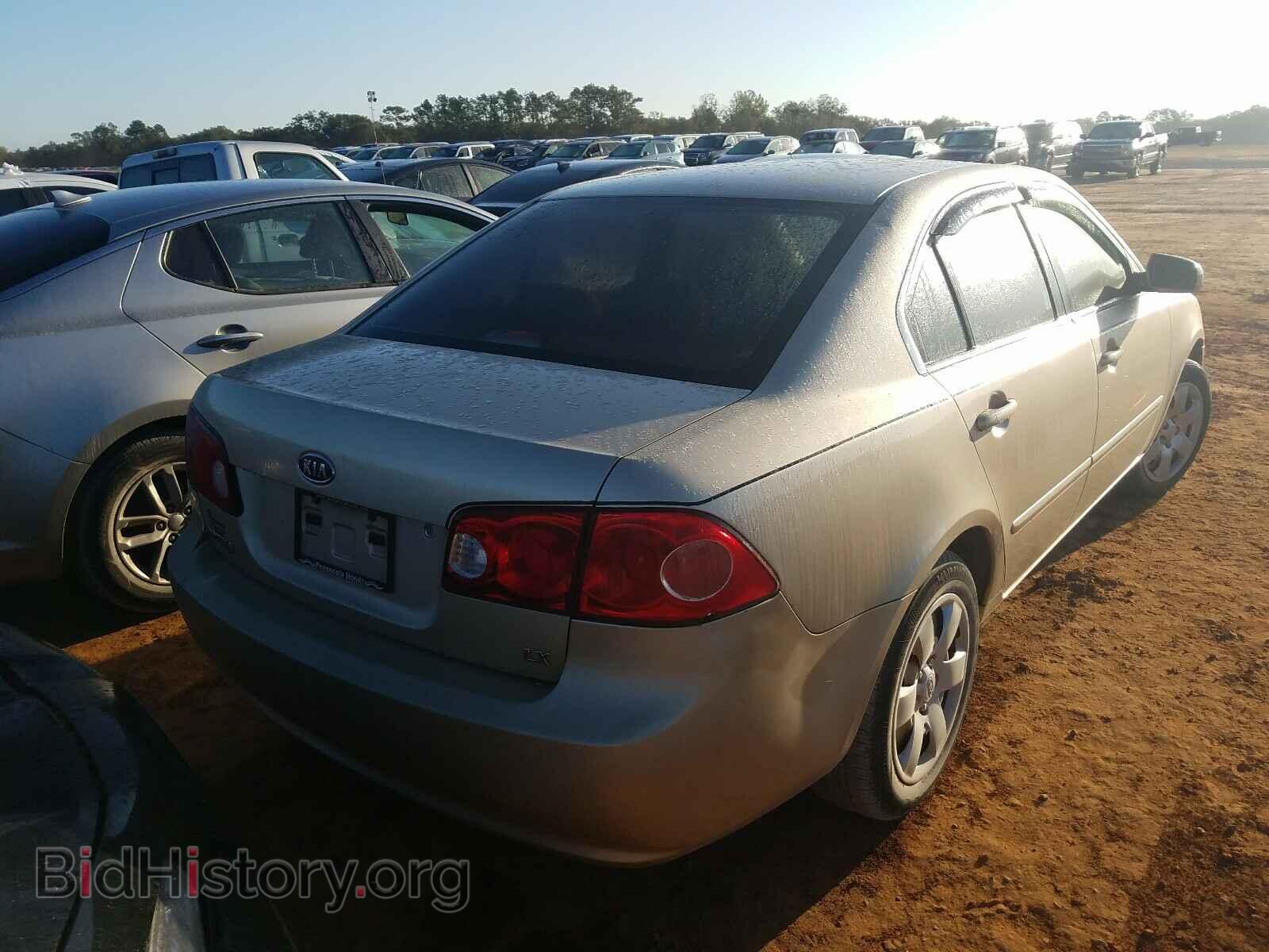 2007 KIA OPTIMA - VIN: KNAGE123675121414 - Фото 4