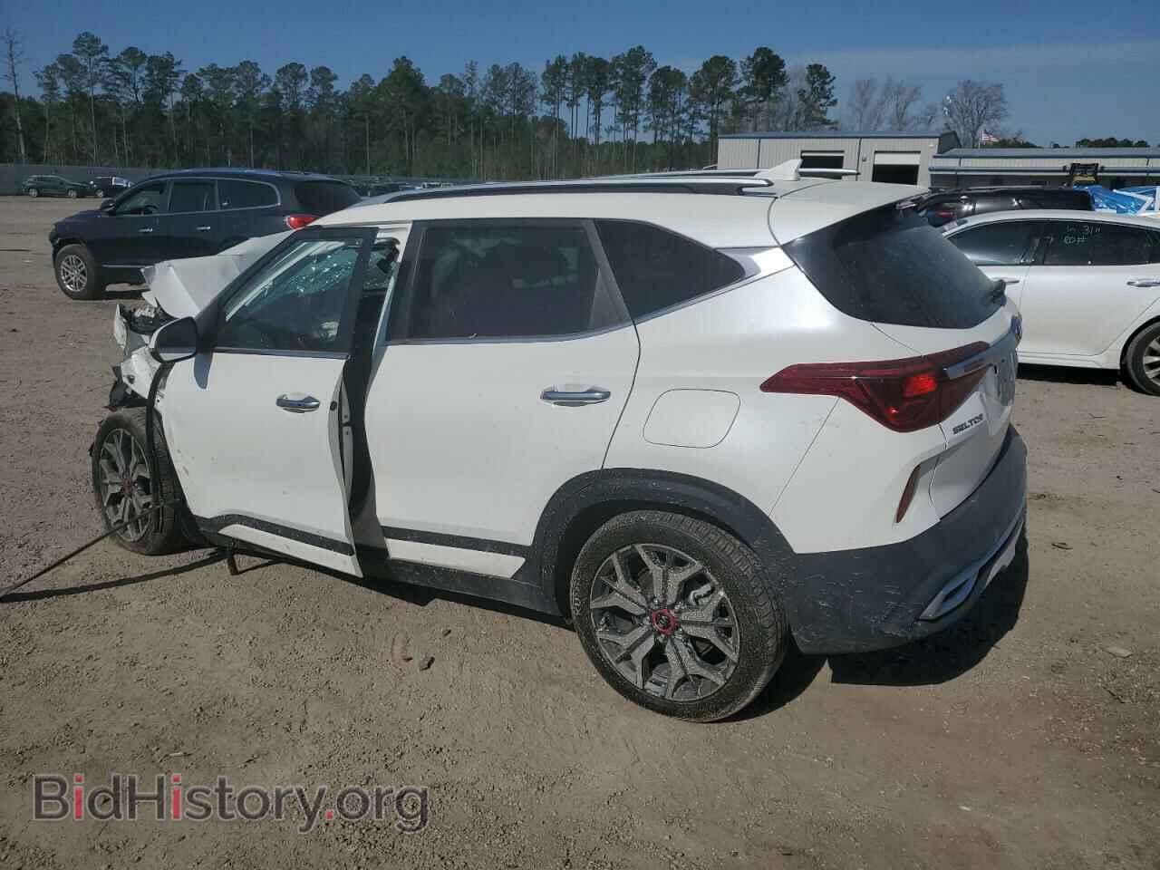 2021 KIA SELTOS - VIN: KNDETCA20M7140125 - Фото 2