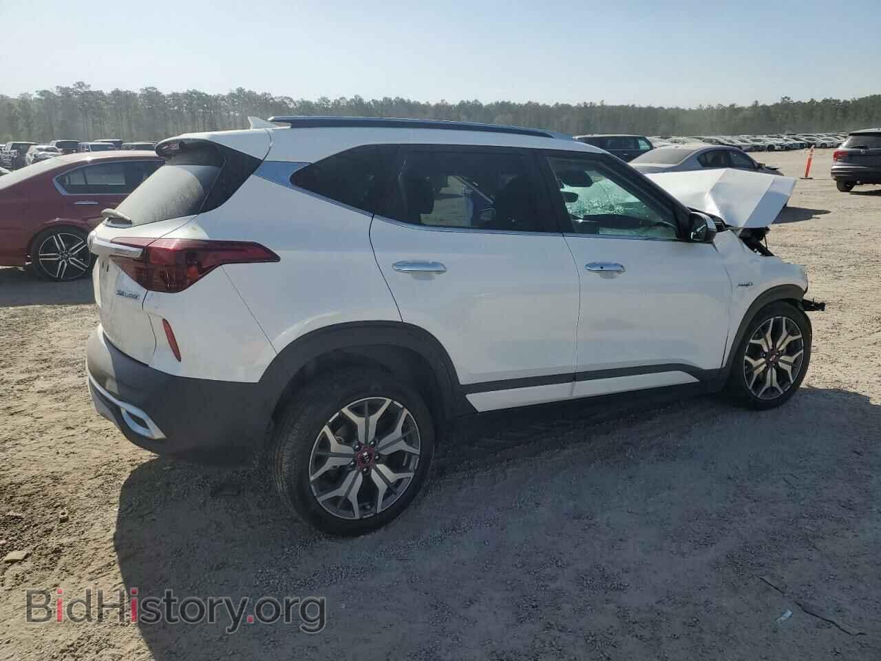 2021 KIA SELTOS - VIN: KNDETCA20M7140125 - Фото 3