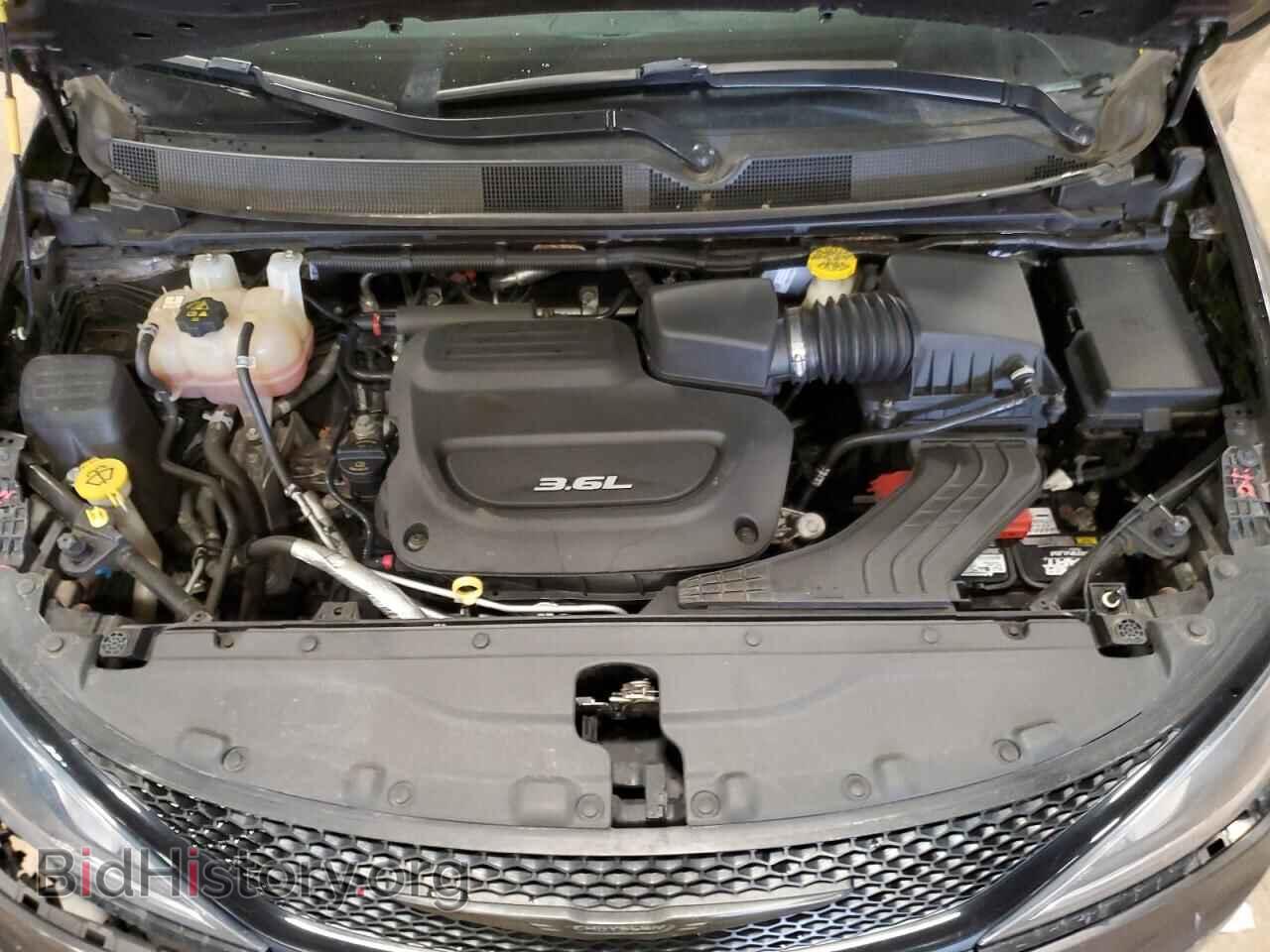 2018 CHRYSLER PACIFICA - VIN: 2C4RC1FG1JR315714 - Photo 12