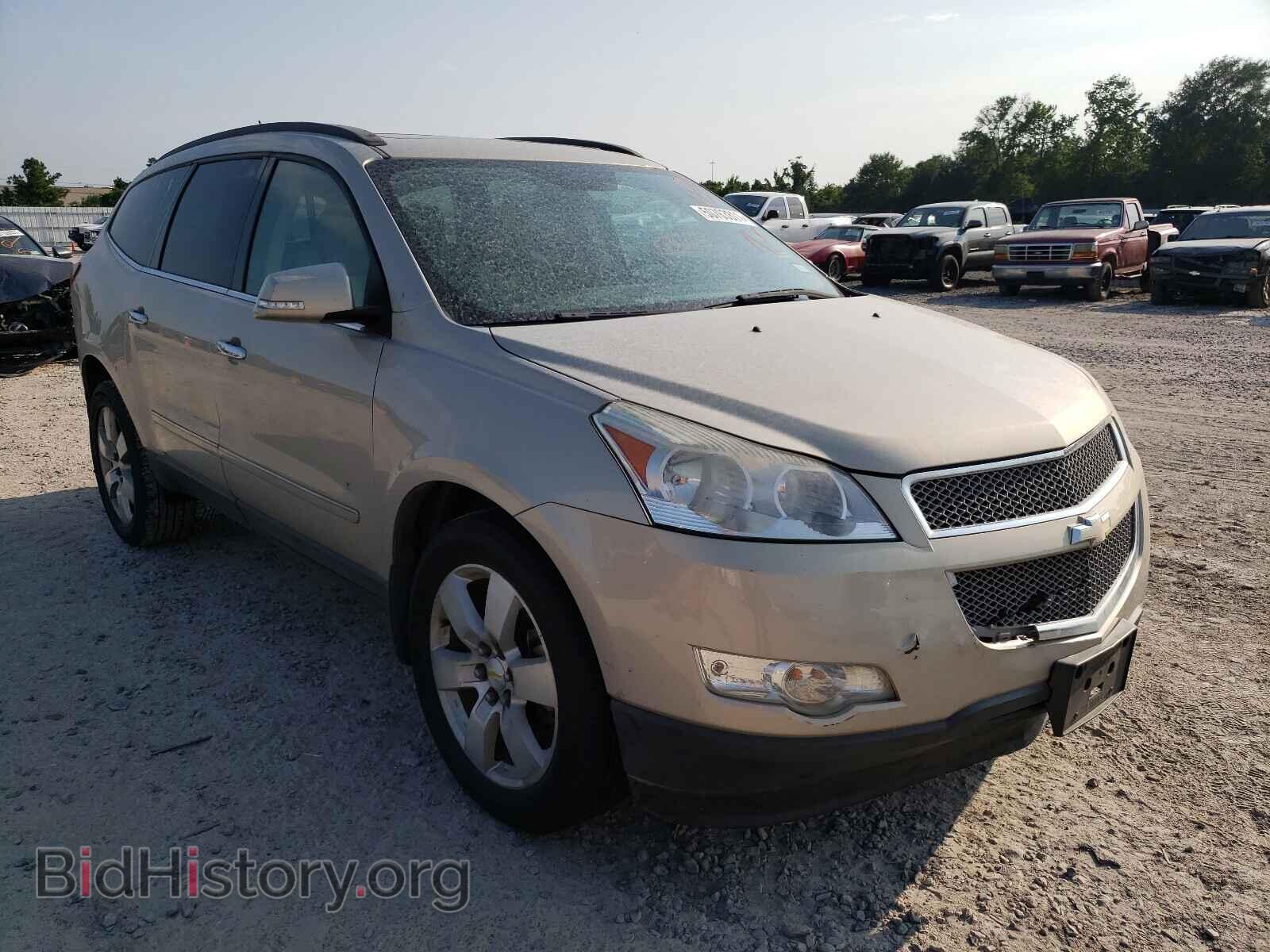 Photo 1GNKRLED5BJ323248 - CHEVROLET TRAVERSE 2011