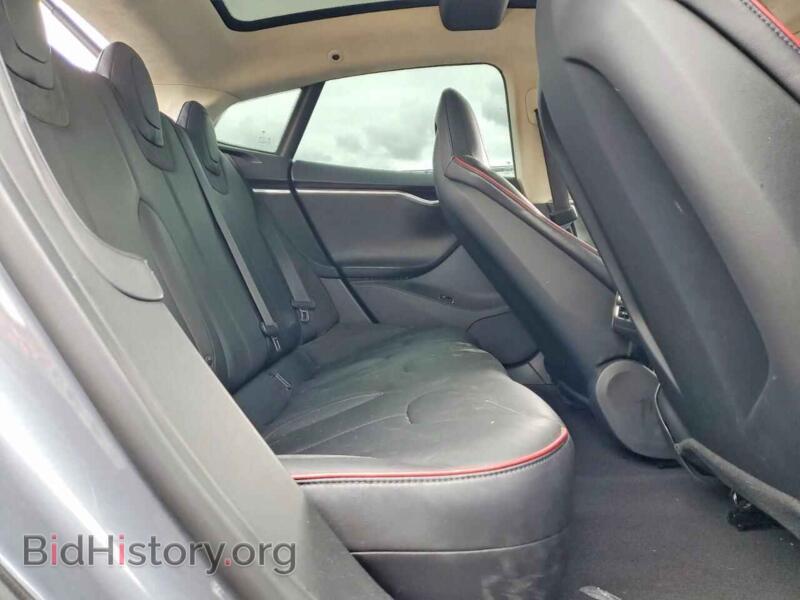 2014 Tesla MODEL S (VIN 5YJSA1H16EFP38287) — photo 10 of 14