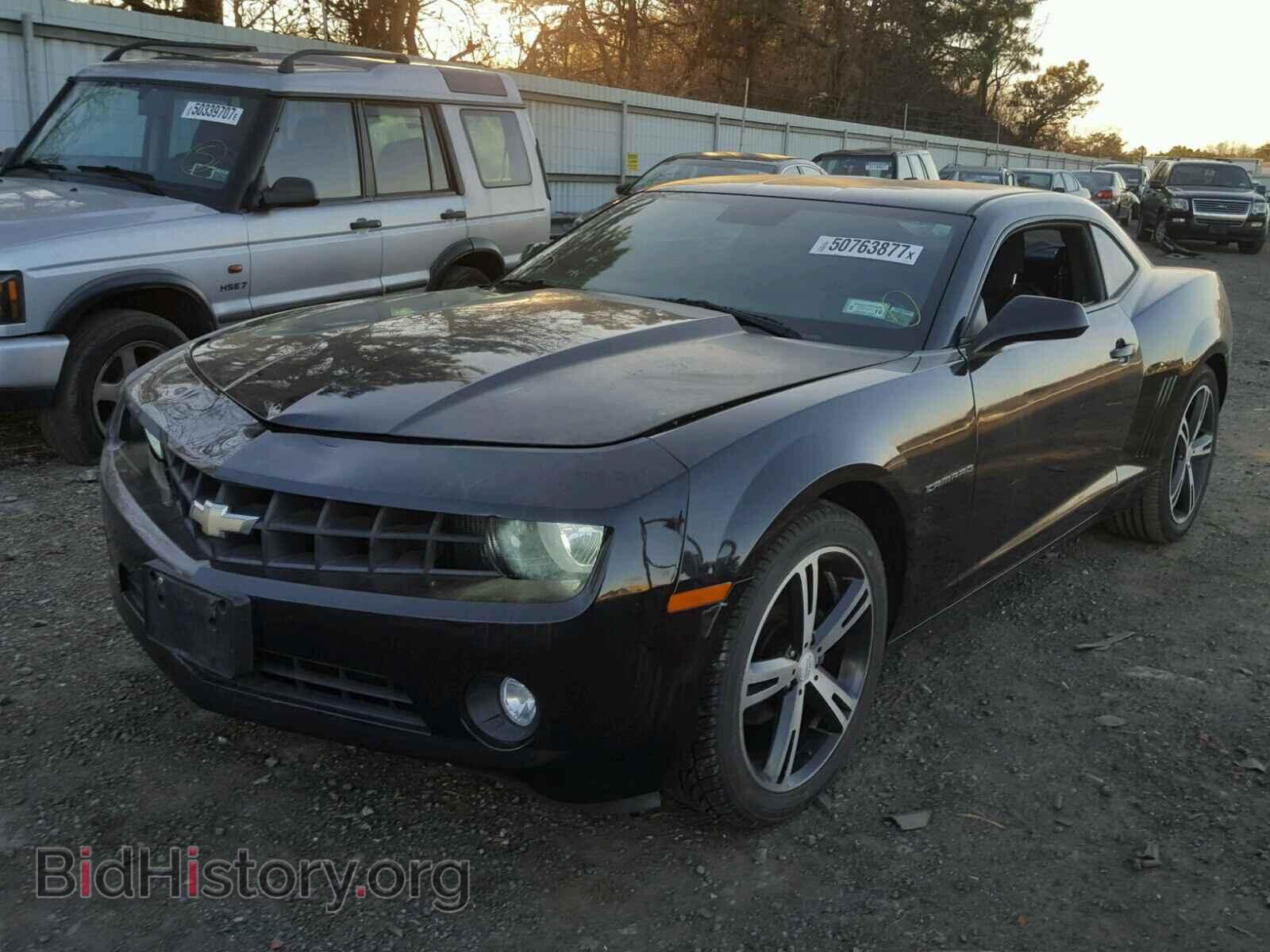 2010 CHEVROLET CAMARO - VIN: 2G1FB1EV7A9150864 - Фото 2