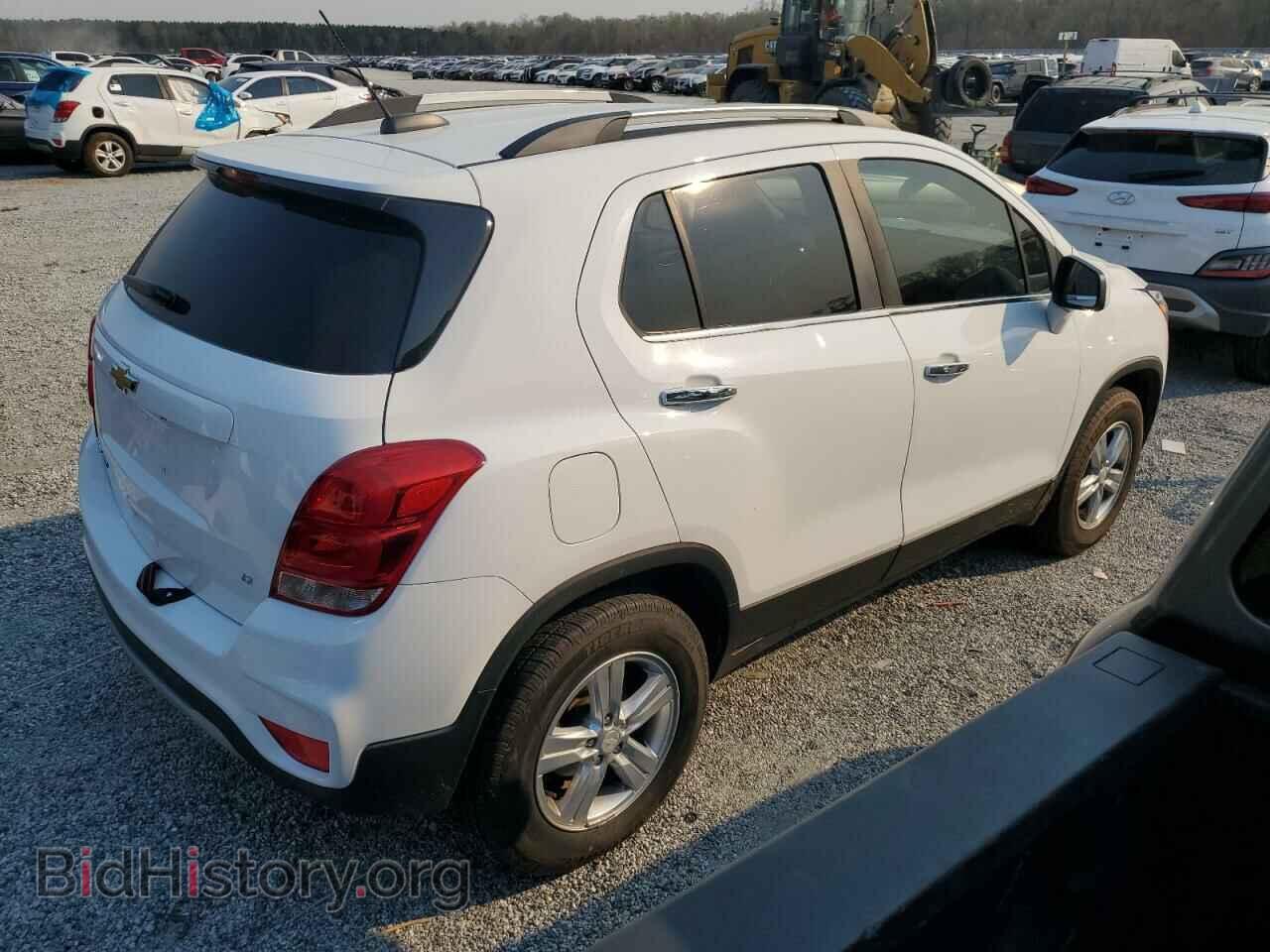 2017 CHEVROLET TRAX - VIN: 3GNCJPSB8HL262677 - Фото 3