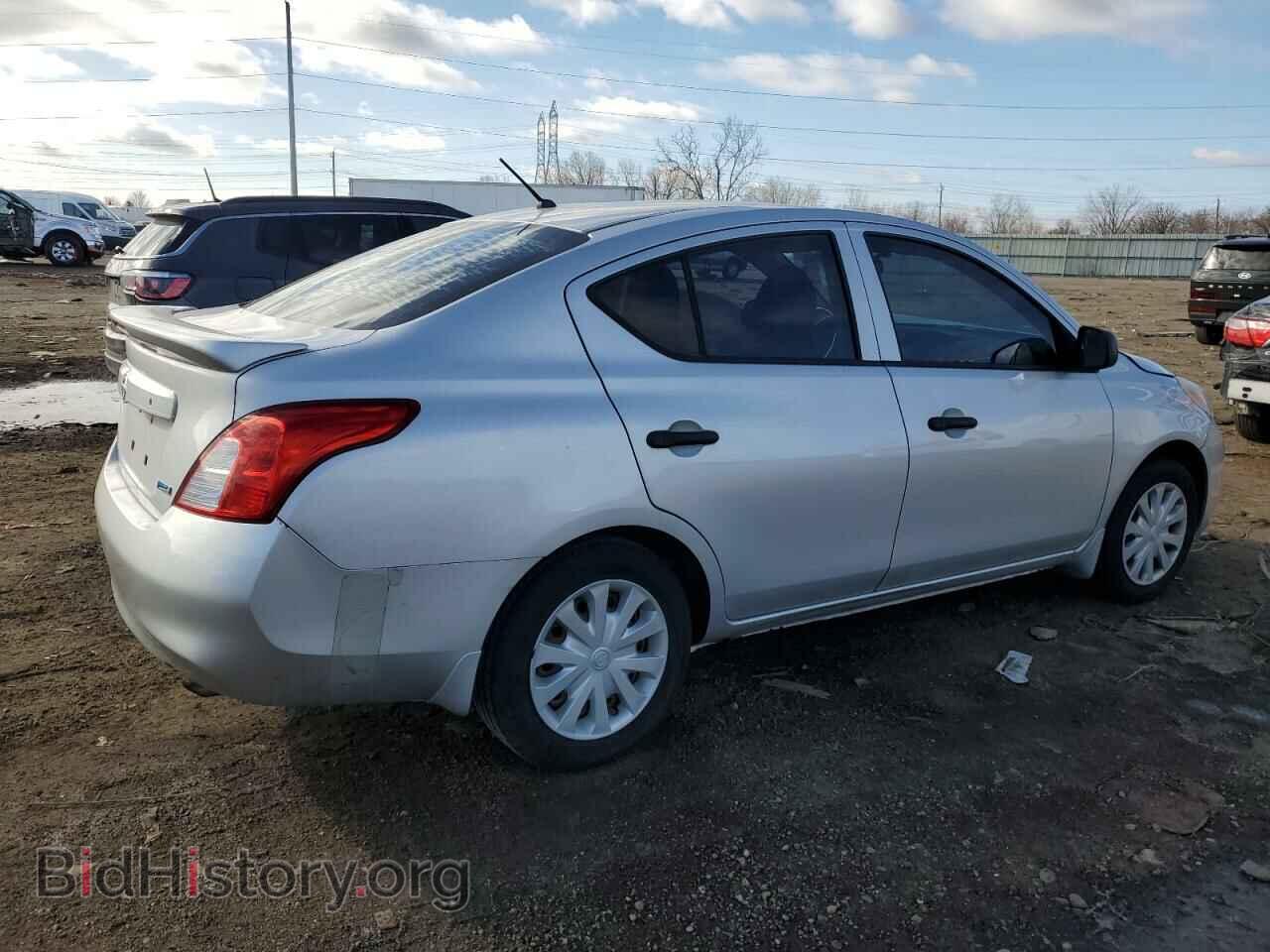 2013 NISSAN VERSA - VIN: 3N1CN7AP1DL870550 - Фото 3