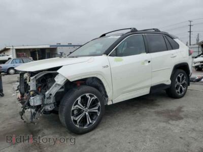 2021 Toyota RAV4 XSE, белый — VIN JTMFB3FV0MD072467, Copart