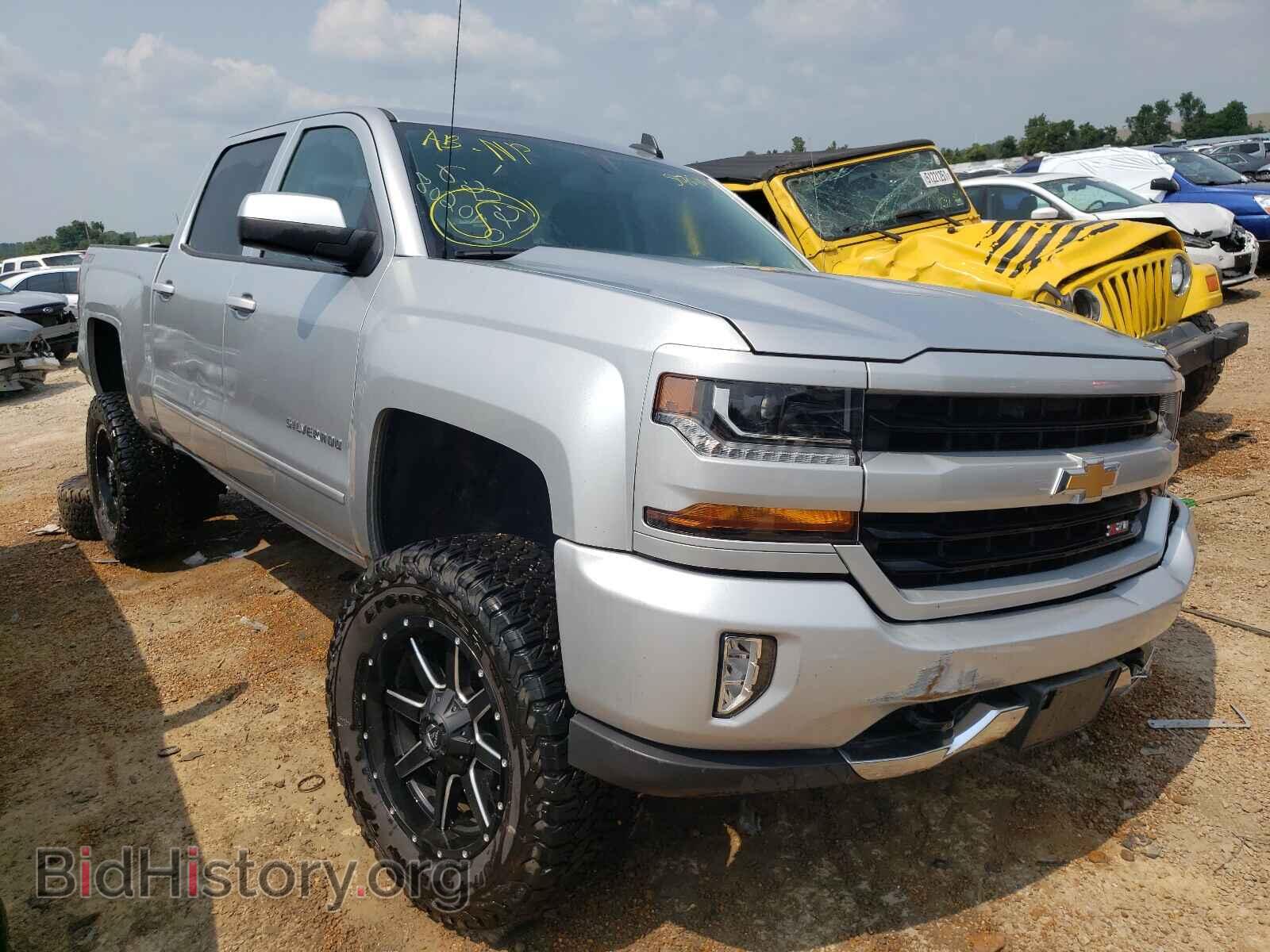 Фотография 3GCUKREC8JG483446 - CHEVROLET SILVERADO 2018