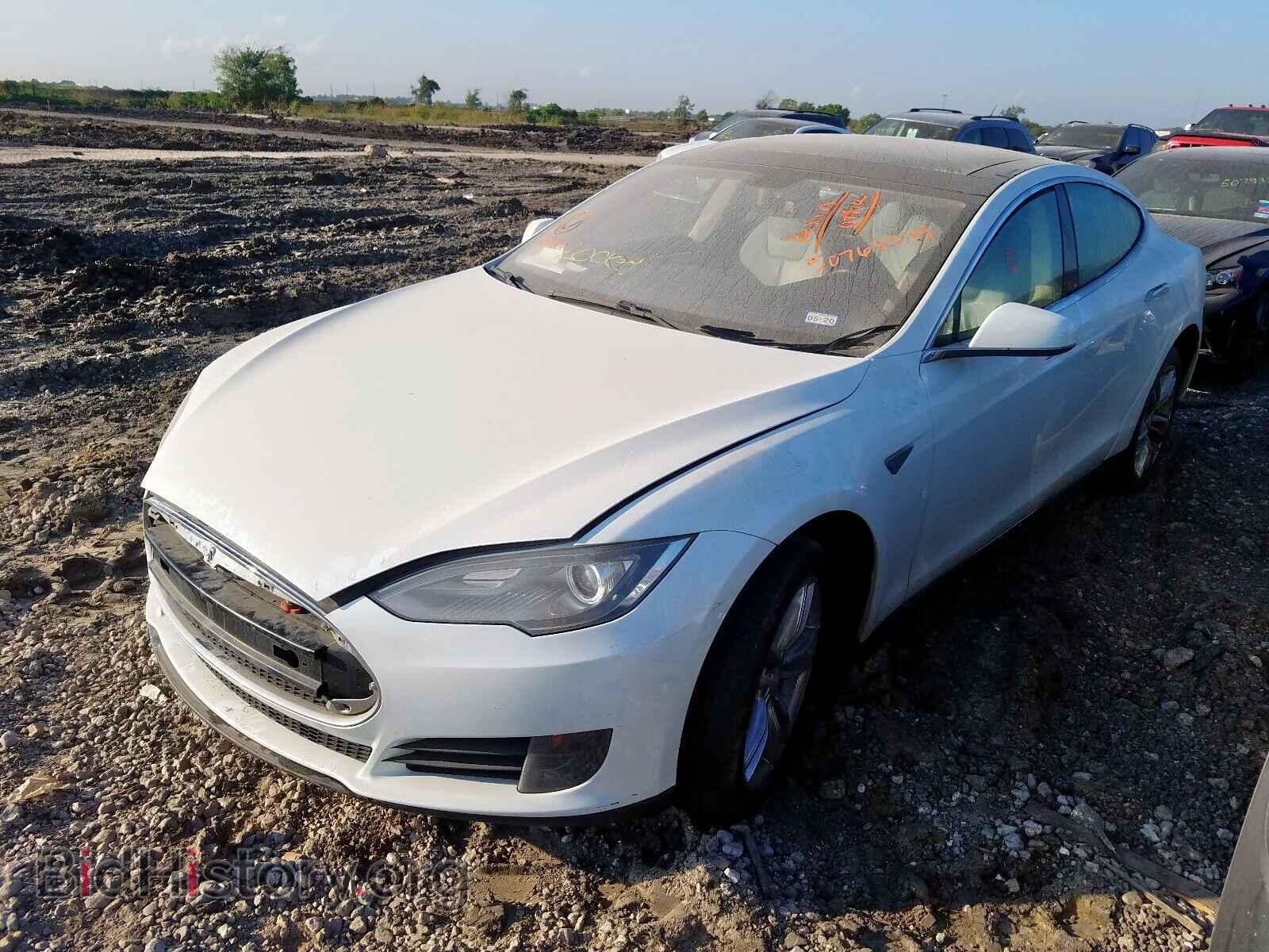 2013 TESLA MODEL S - VIN: 5YJSA1ACXDFP10180 - Photo 2