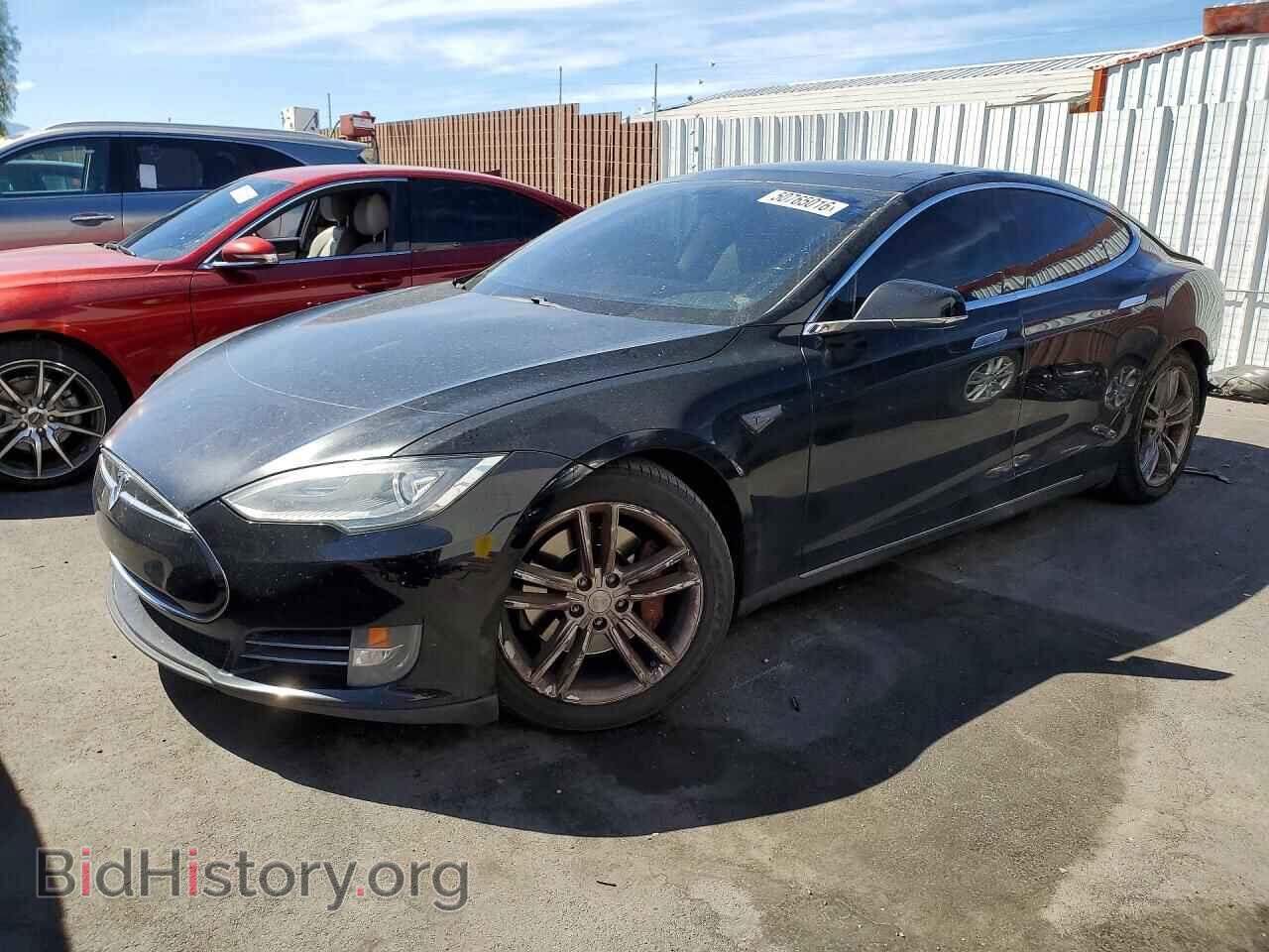 Фотография 5YJSA1CG8DFP06385 - TESLA MODEL S 2013