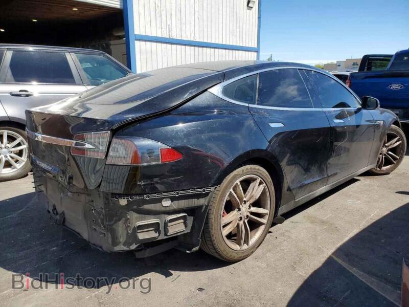 2013 Tesla MODEL S (VIN 5YJSA1CG8DFP06385) — фото 3 из 13