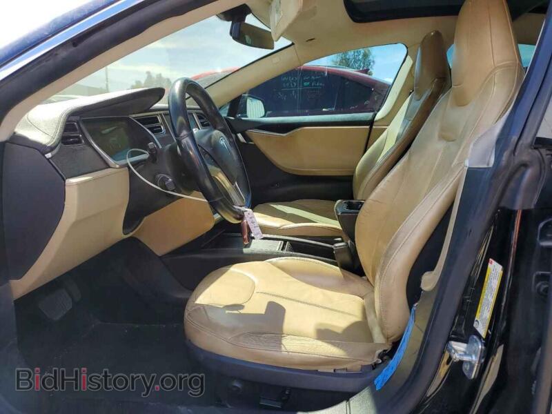 2013 Tesla MODEL S (VIN 5YJSA1CG8DFP06385) — фото 7 из 13