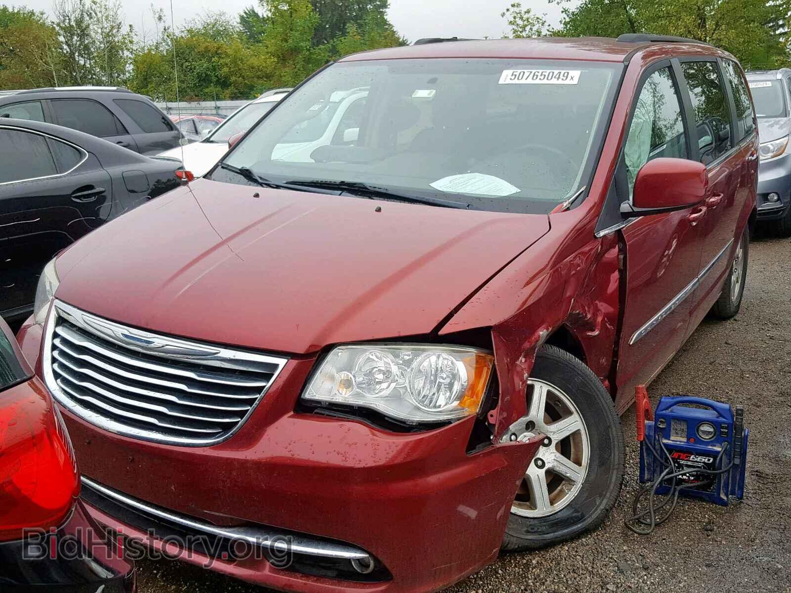 2011 CHRYSLER TOWN & COU - VIN: 2A4RR5DG0BR605320 - Фото 2