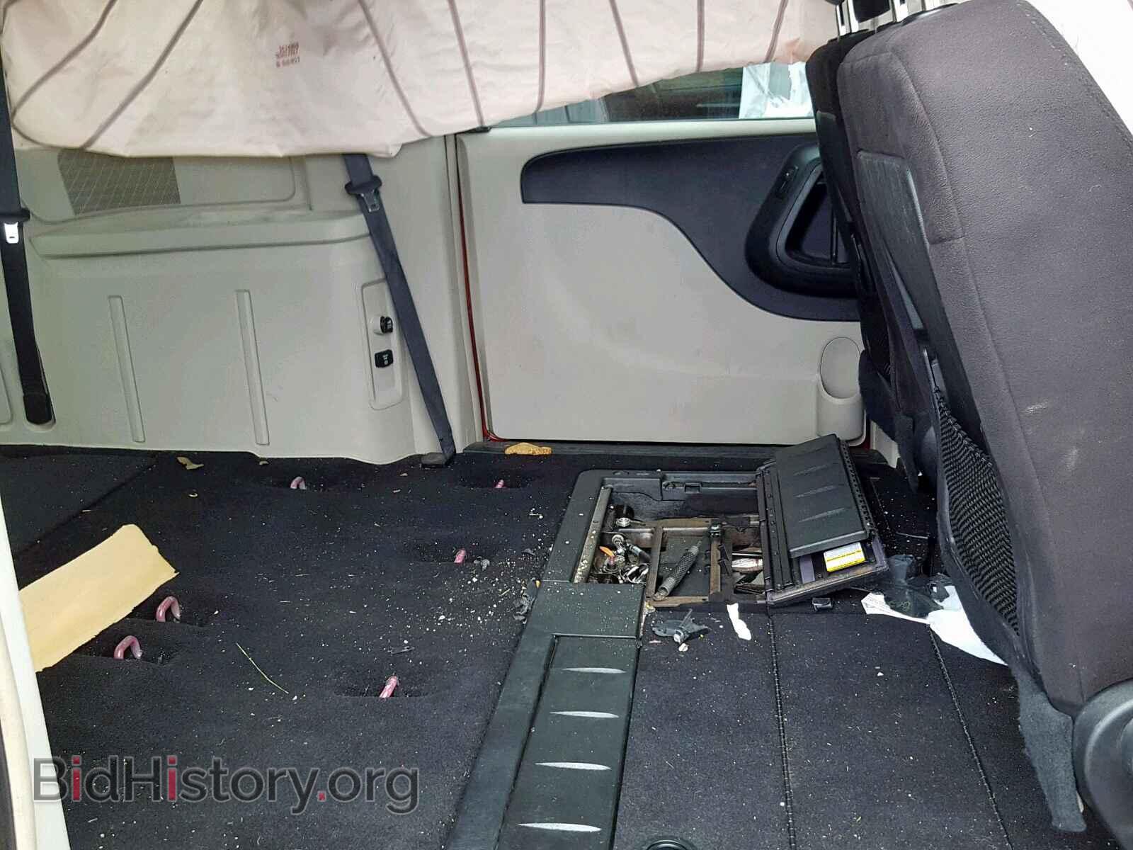 2011 CHRYSLER TOWN & COU - VIN: 2A4RR5DG0BR605320 - Фото 6
