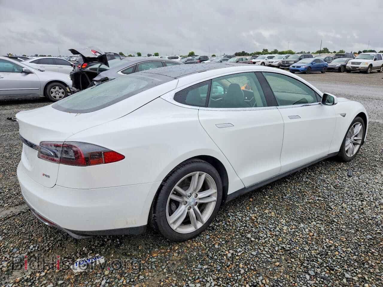 2013 TESLA MODEL S - VIN: 5YJSA1CP6DFP05722 - Фото 3