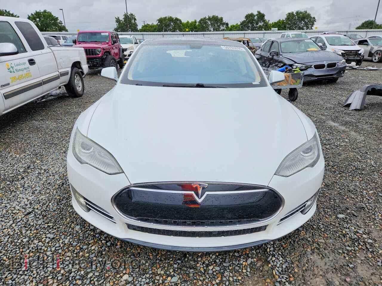 2013 TESLA MODEL S - VIN: 5YJSA1CP6DFP05722 - Фото 5