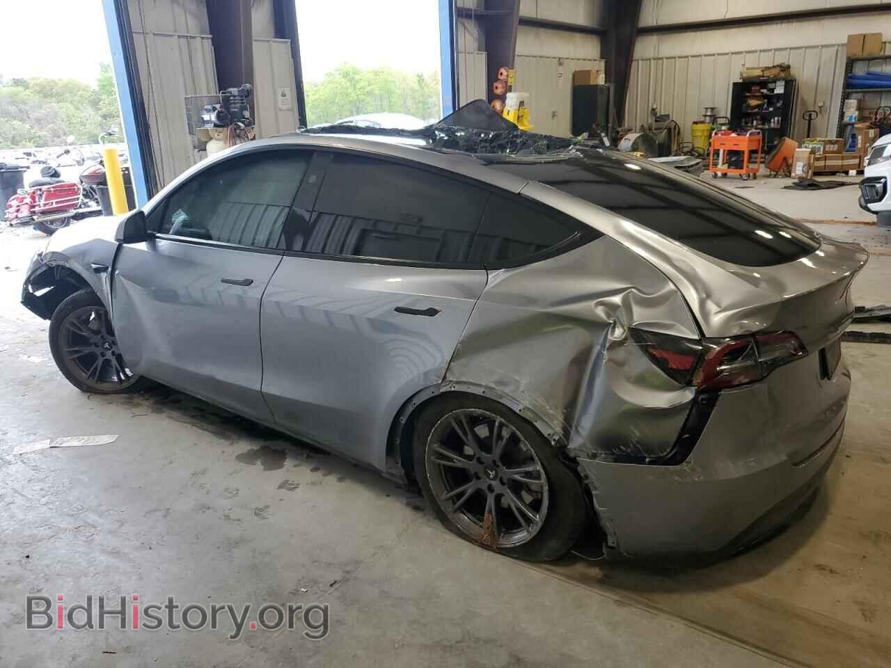 2024 TESLA MODEL Y - VIN: 7SAYGDEEXRA327675 - Фото 2