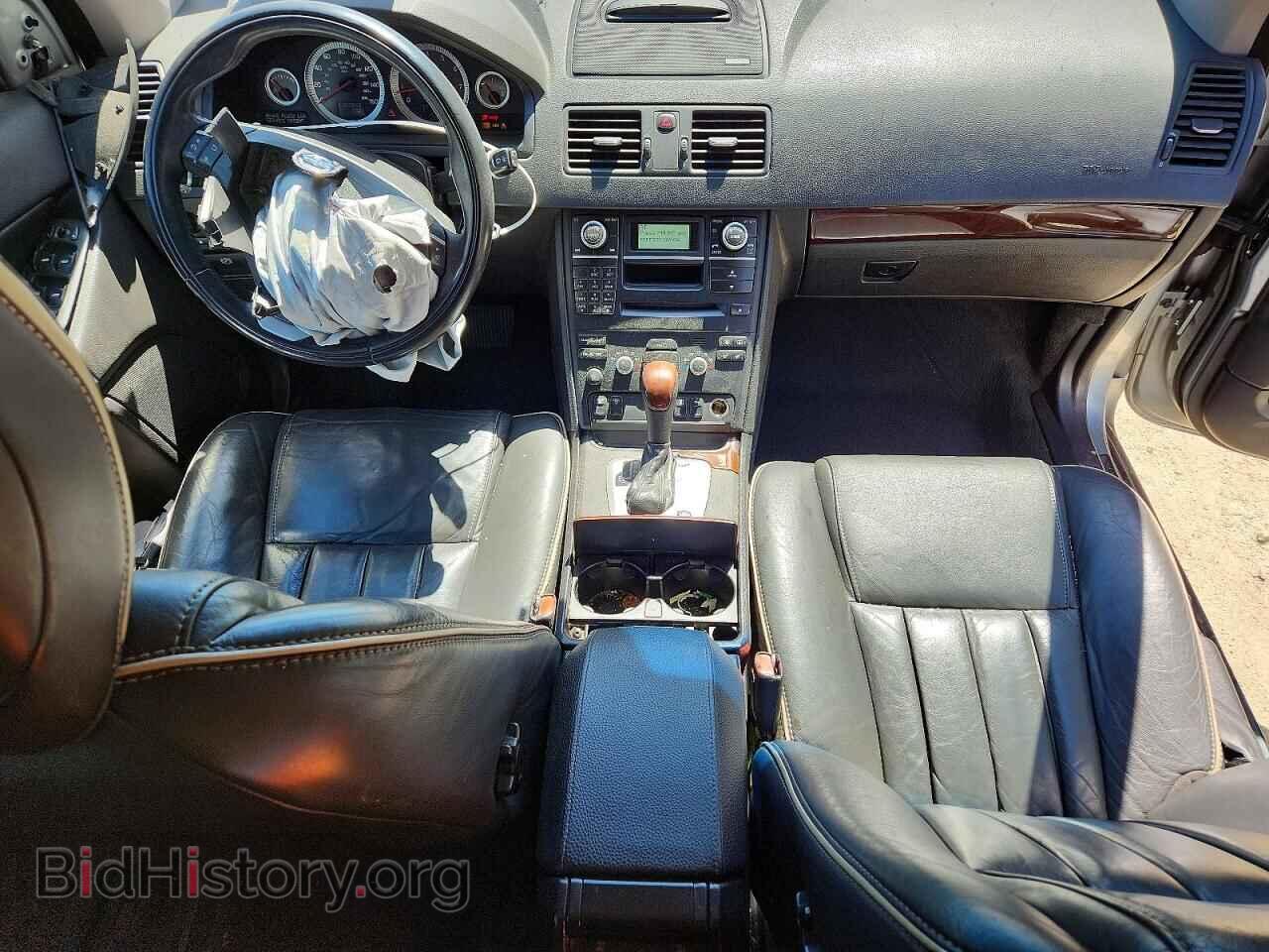 2013 VOLVO XC90 - VIN: YV4952CZ1D1642111 - Фото 8