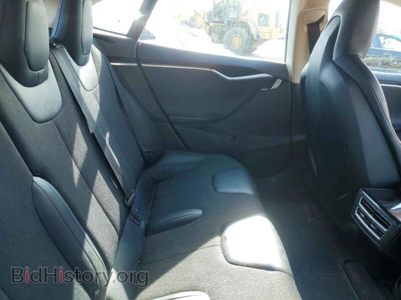 2015 Tesla MODEL S (VIN 5YJSA1H14FF084214) — photo 10 of 12