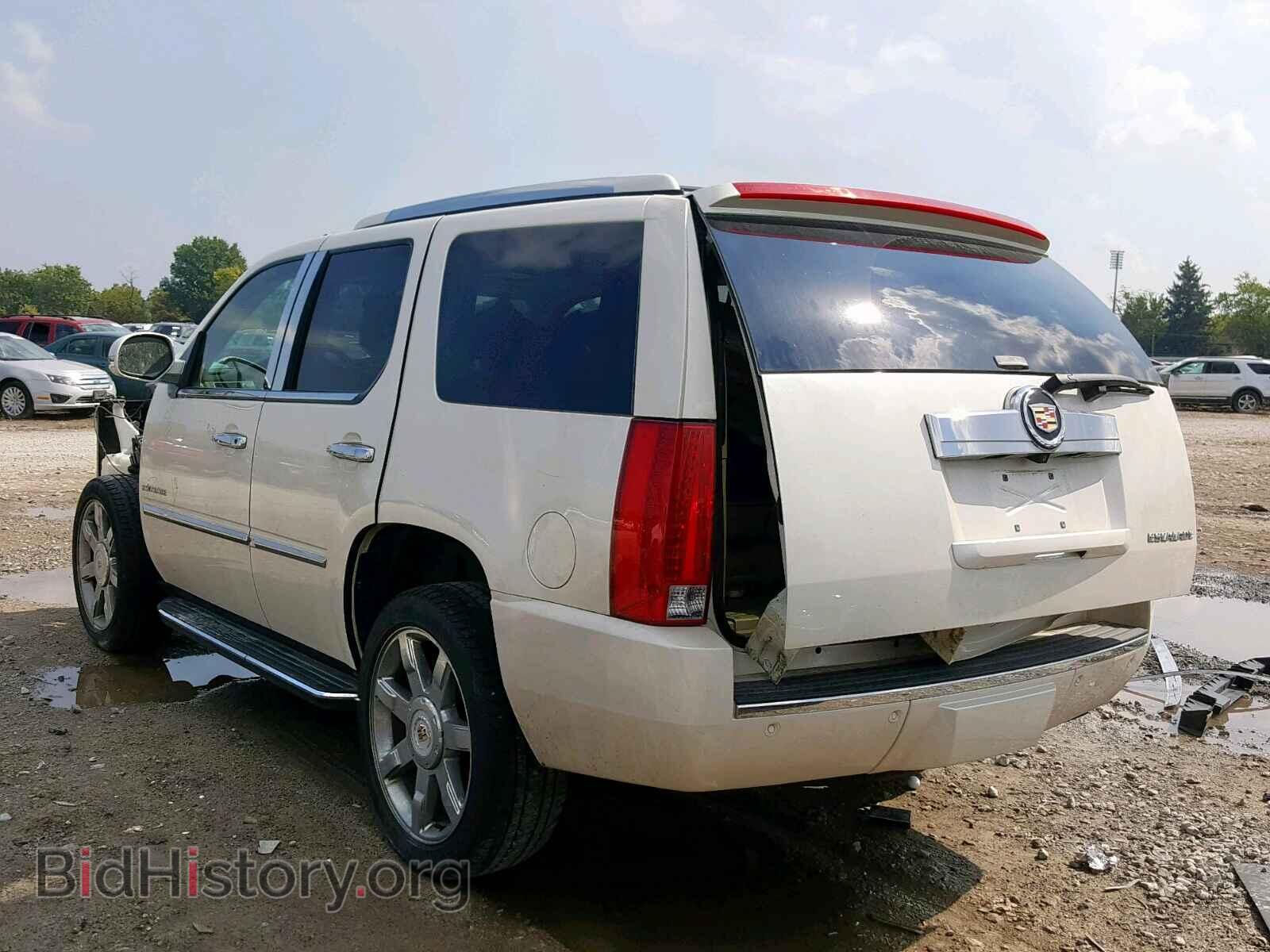 2014 CADILLAC ESCALADE L - VIN: 1GYS4BEF3ER234040 - Фото 3