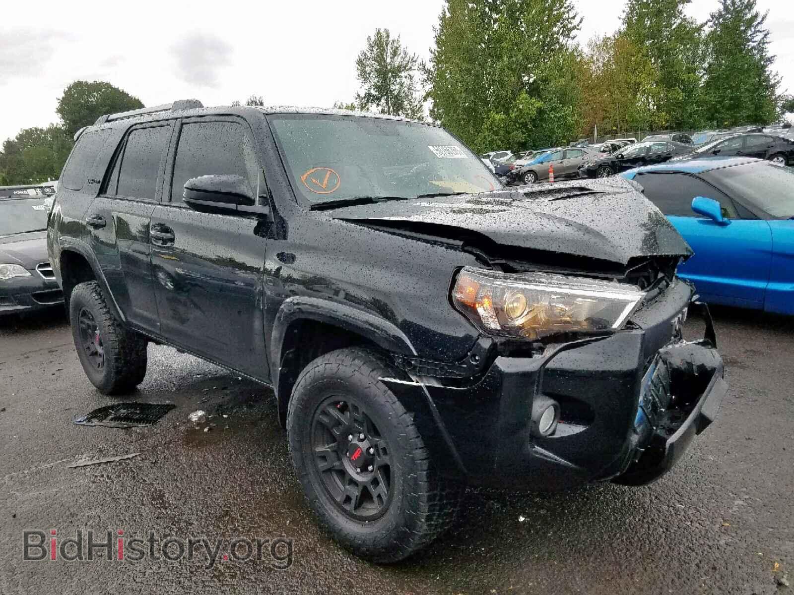 Фотография JTEBU5JR2J5599393 - TOYOTA 4RUNNER SR 2018