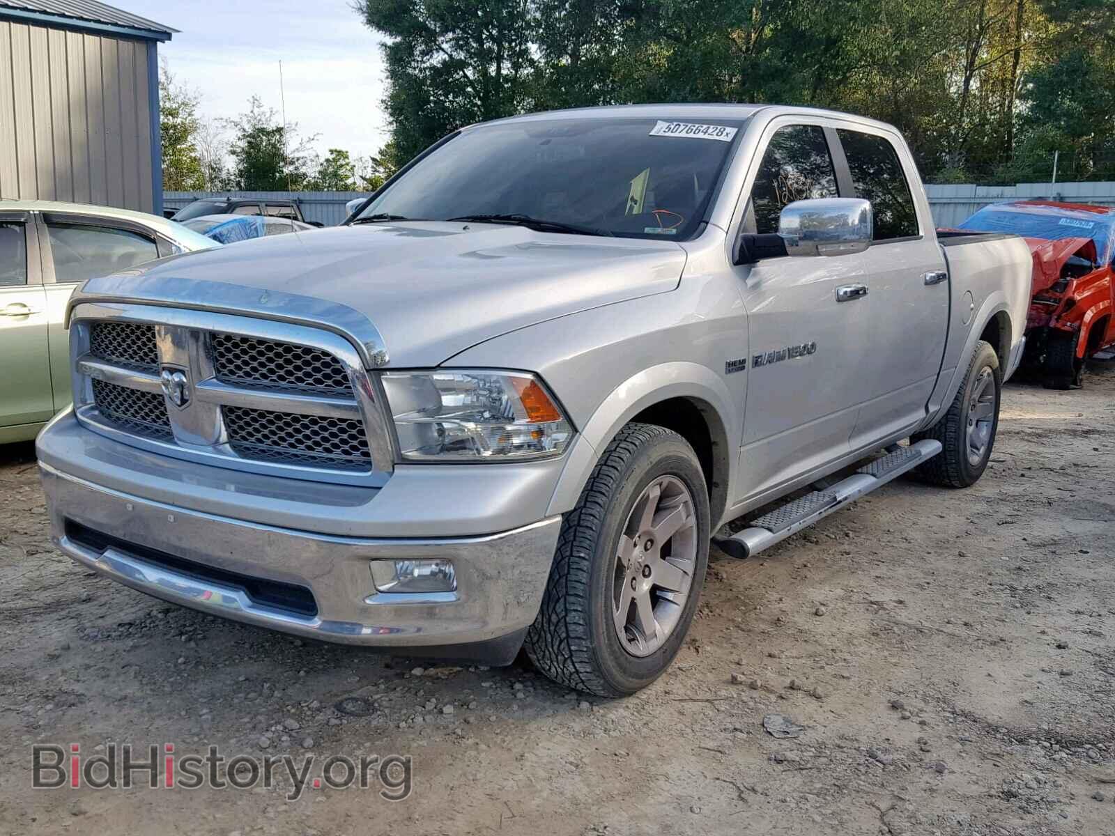 2011 DODGE RAM 1500 - VIN: 1D7RB1CT6BS614819 - Фото 2