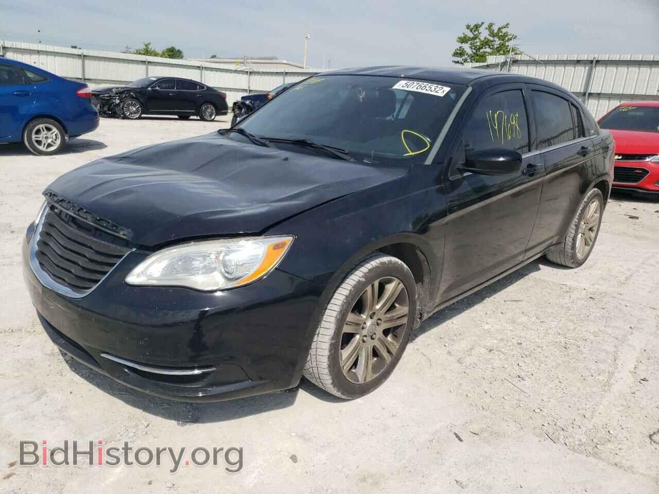 2012 CHRYSLER 200 - VIN: 1C3CCBBB2CN278134 - Фото 2