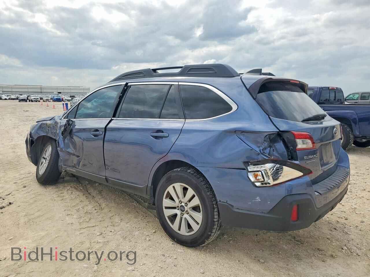 2018 SUBARU OUTBACK - VIN: 4S4BSAFC4J3386220 - Фото 2