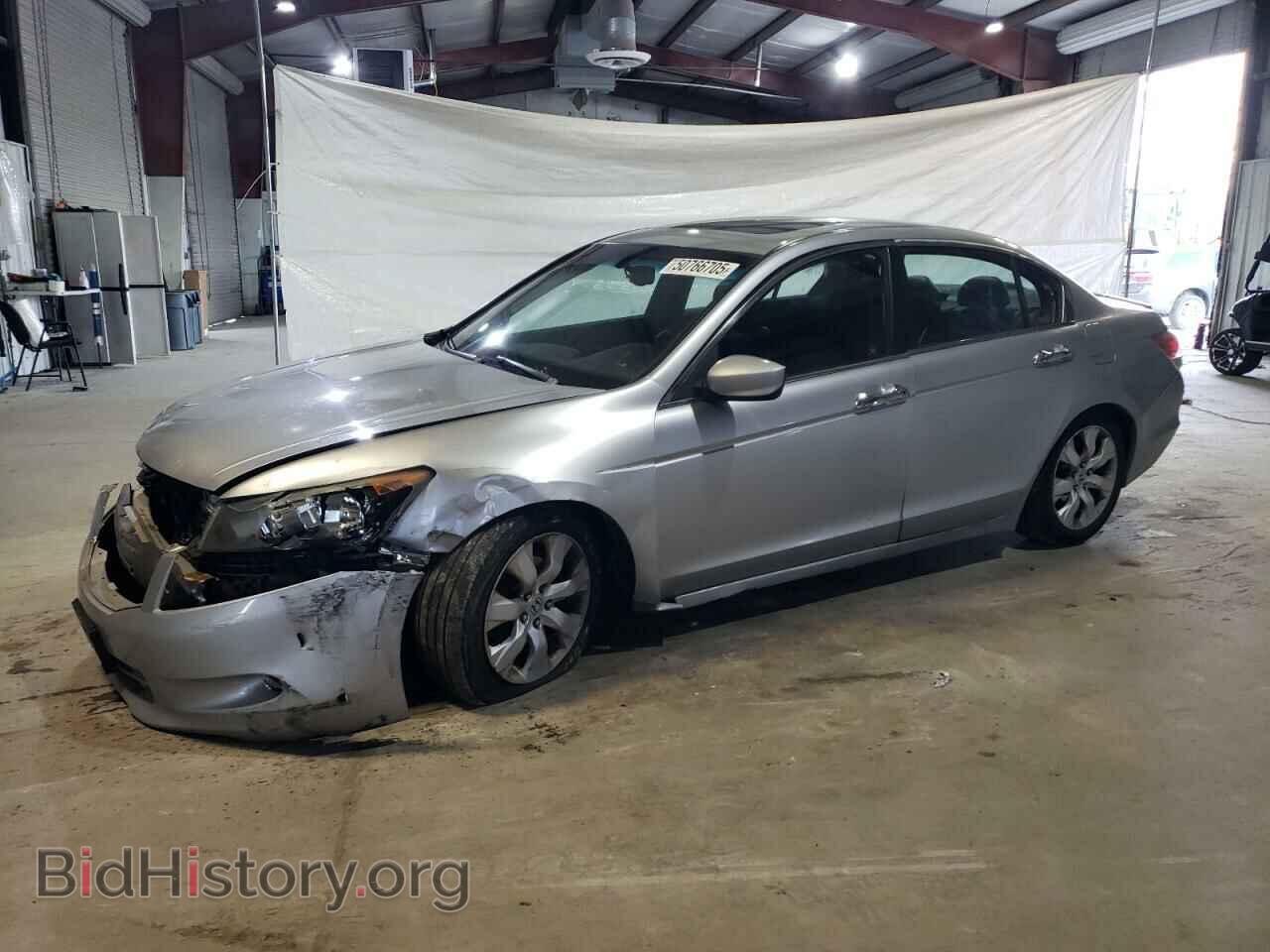 Photo 1HGCP36829A007015 - HONDA ACCORD 2009