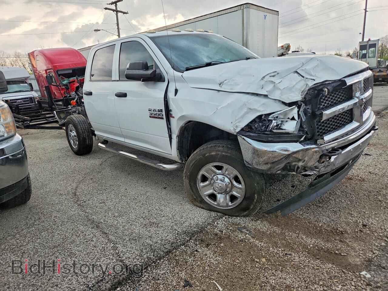 2018 RAM 3500 - VIN: 3C63R3CL7JG239303 - Photo 4