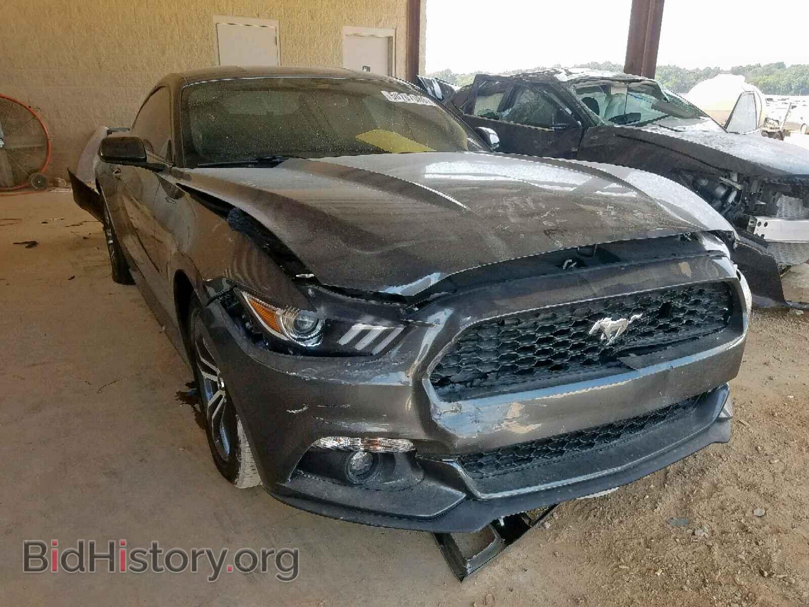 Photo 1FA6P8TH7G5228750 - FORD MUSTANG 2016