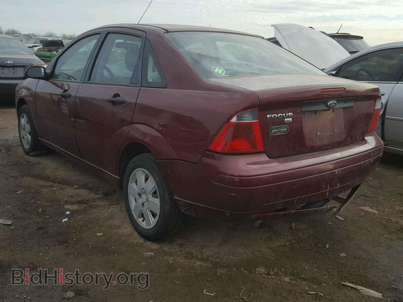 2007 FORD FOCUS - VIN: 1FAFP34N77W299366 - Photo 3