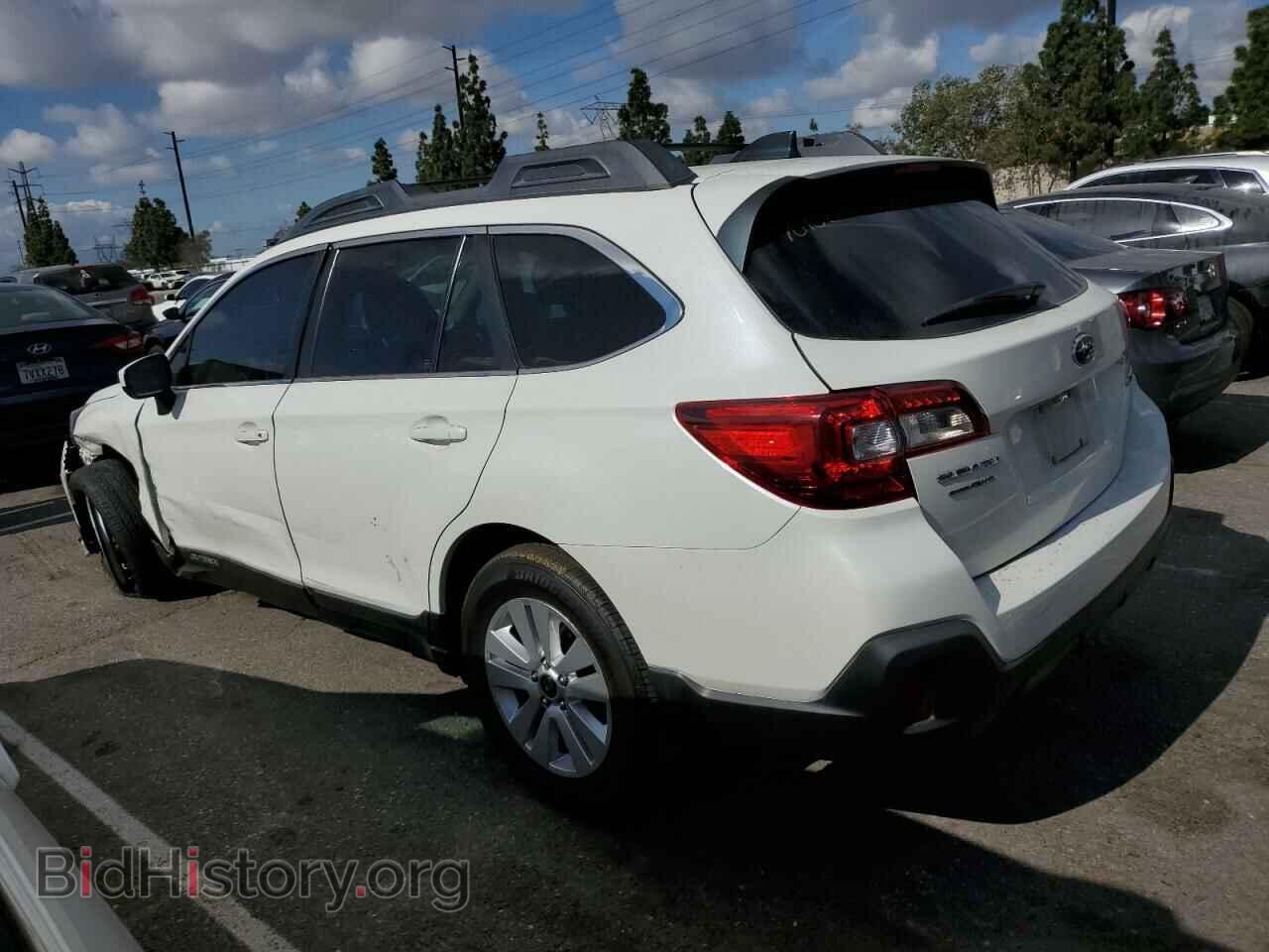 2018 SUBARU OUTBACK - VIN: 4S4BSADC2J3258190 - Фото 2