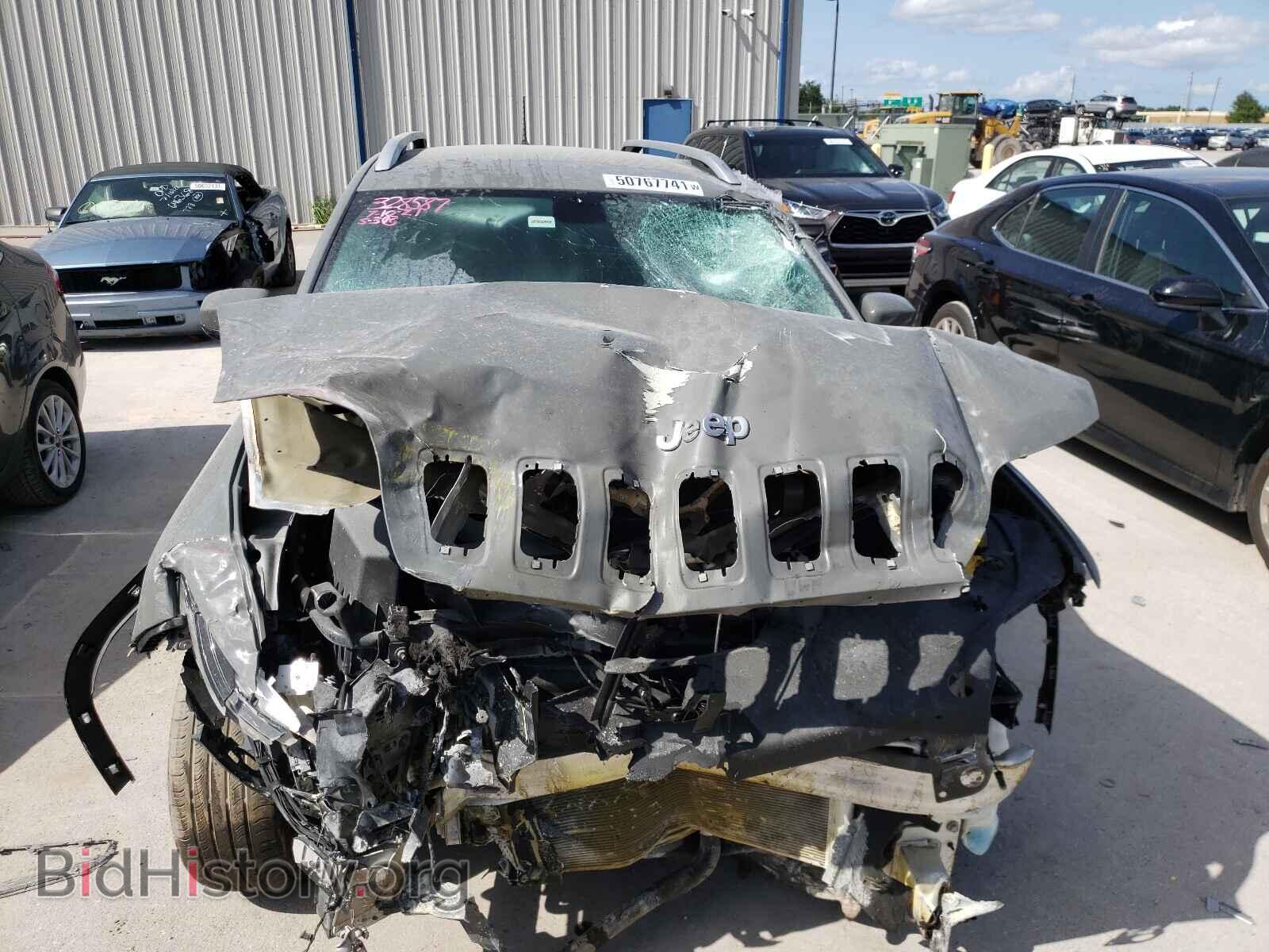 2019 JEEP CHEROKEE - VIN: 1C4PJLDB8KD405432 - Photo 9