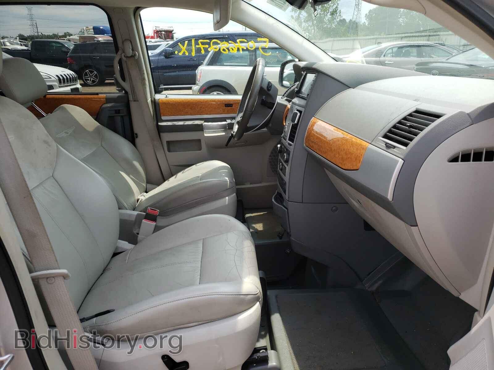 2010 CHRYSLER MINIVAN - VIN: 2A4RR7DXXAR377059 - Фото 5