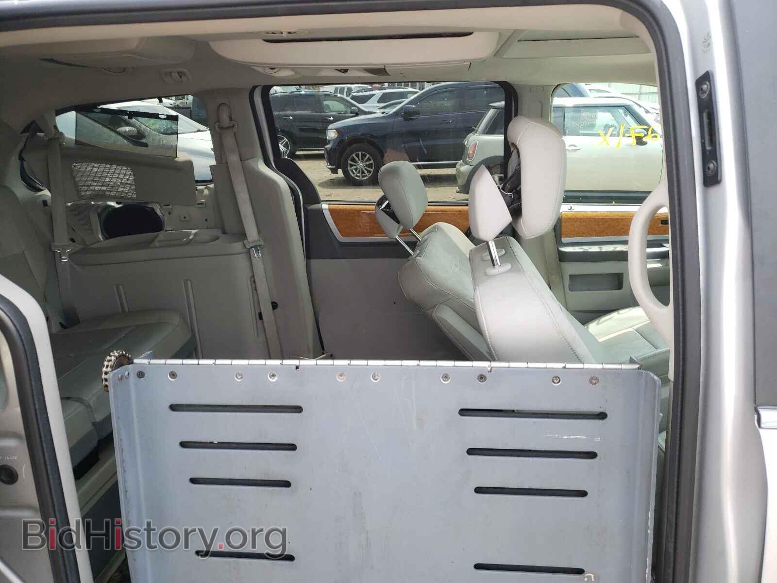 2010 CHRYSLER MINIVAN - VIN: 2A4RR7DXXAR377059 - Фото 6